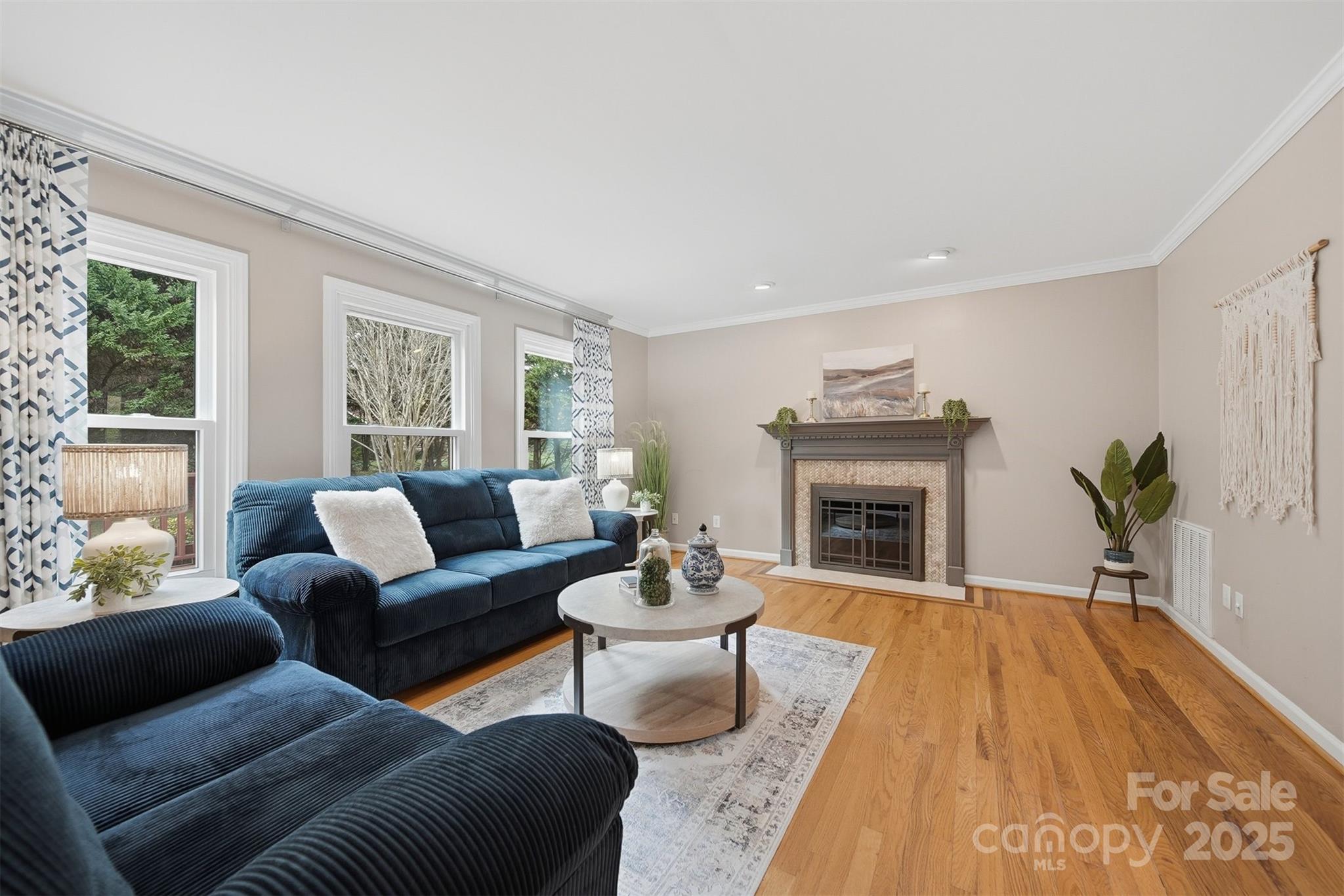 656 Wood Hollow Road