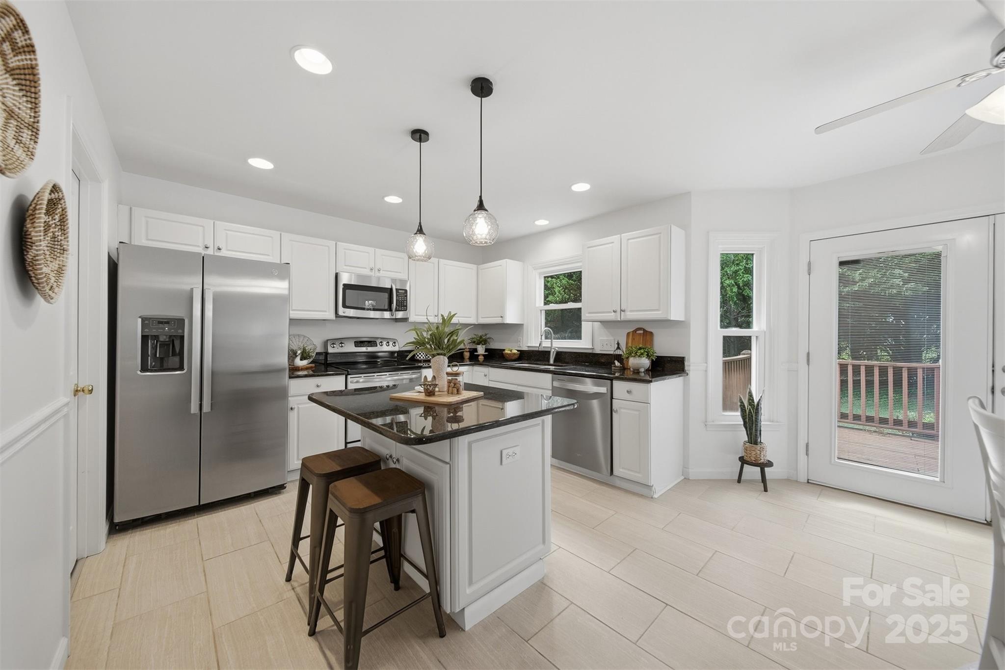 656 Wood Hollow Road