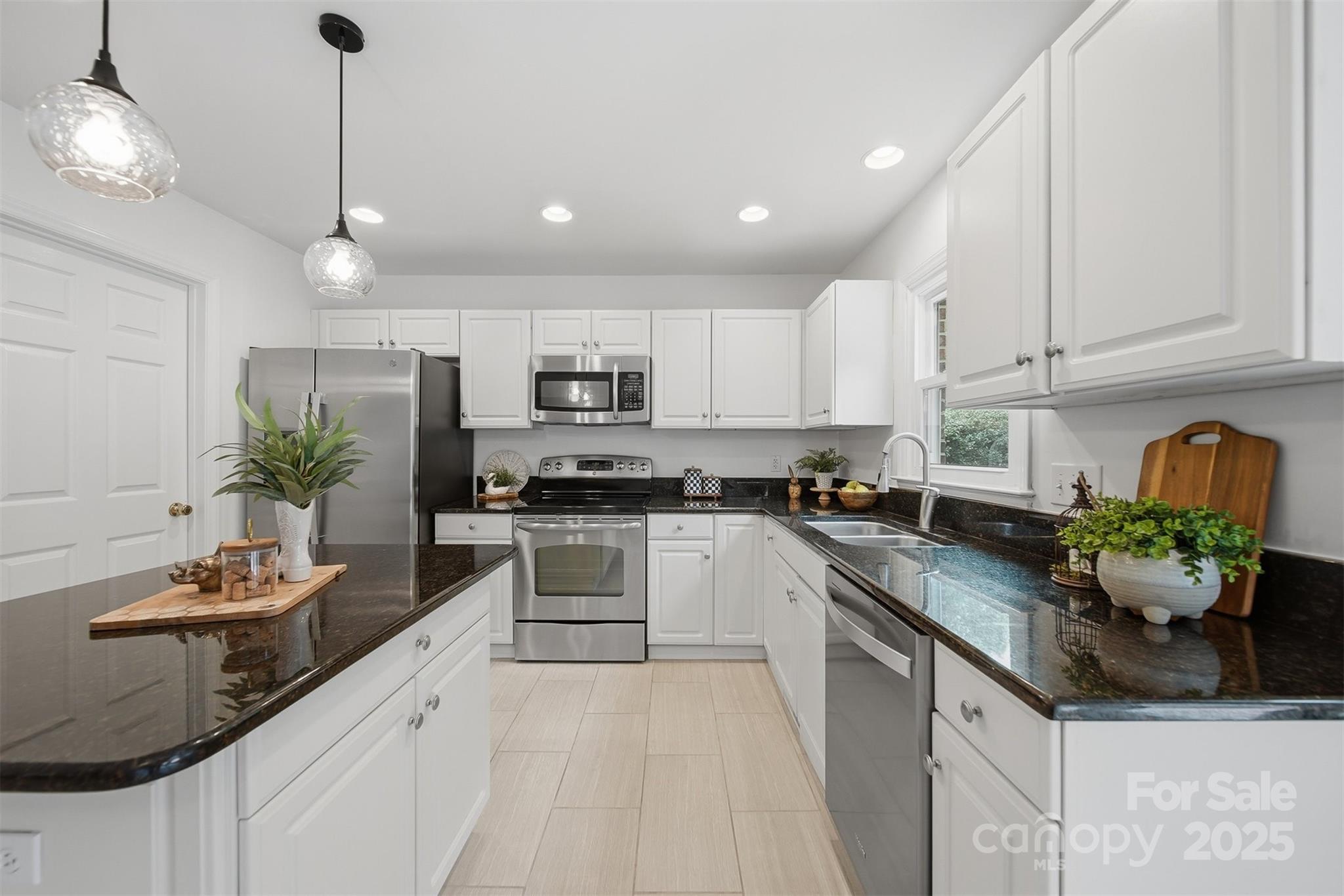 656 Wood Hollow Road