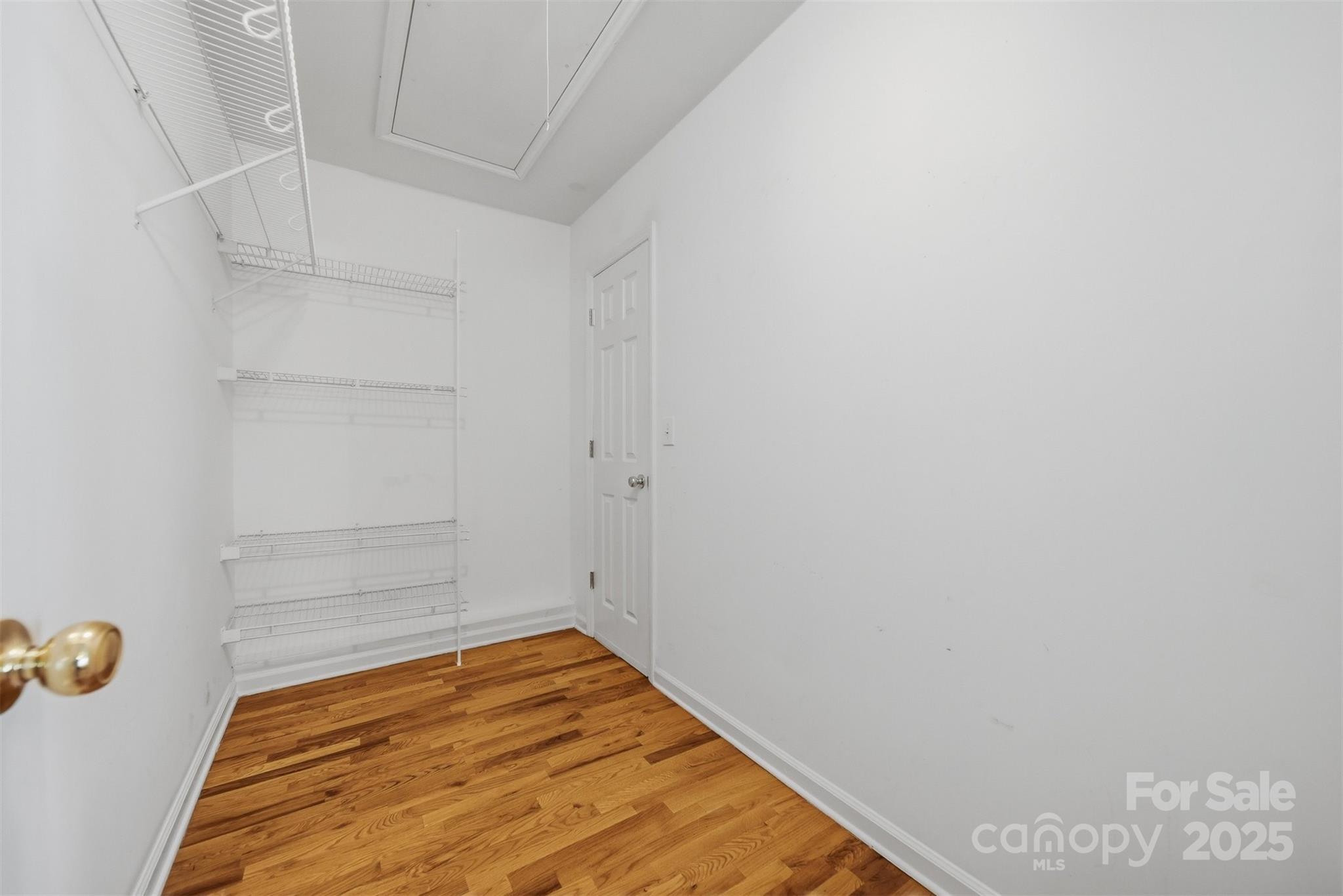 656 Wood Hollow Road