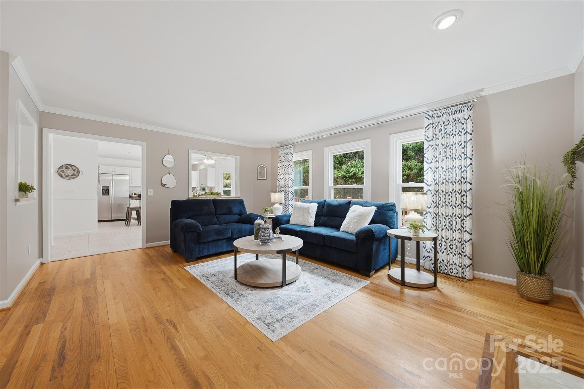 656 Wood Hollow Road