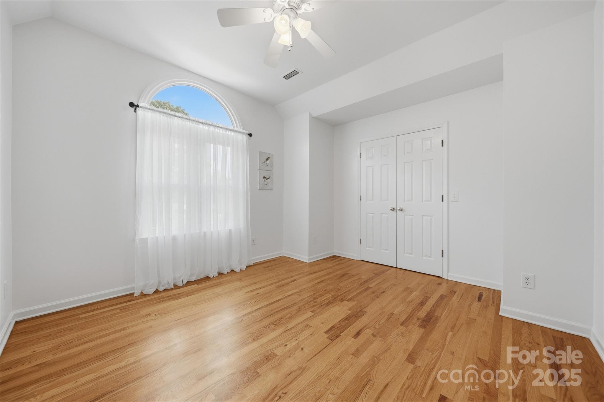 656 Wood Hollow Road