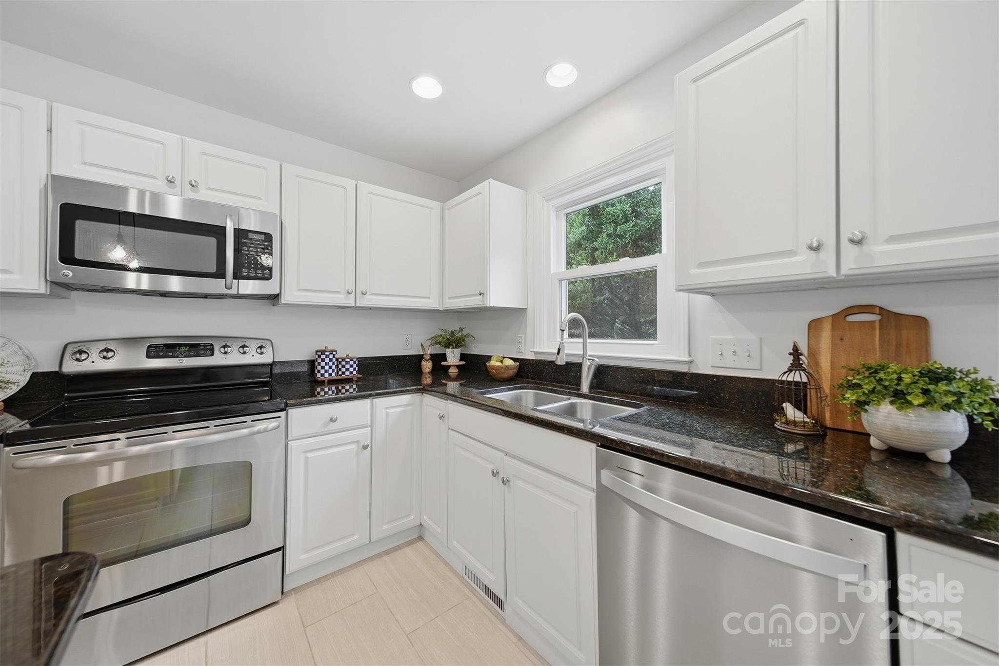 656 Wood Hollow Road