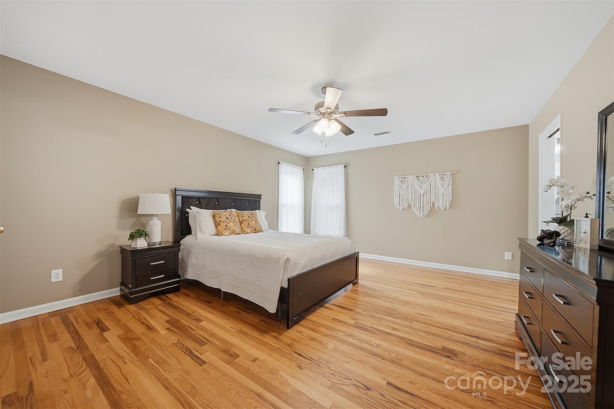 656 Wood Hollow Road