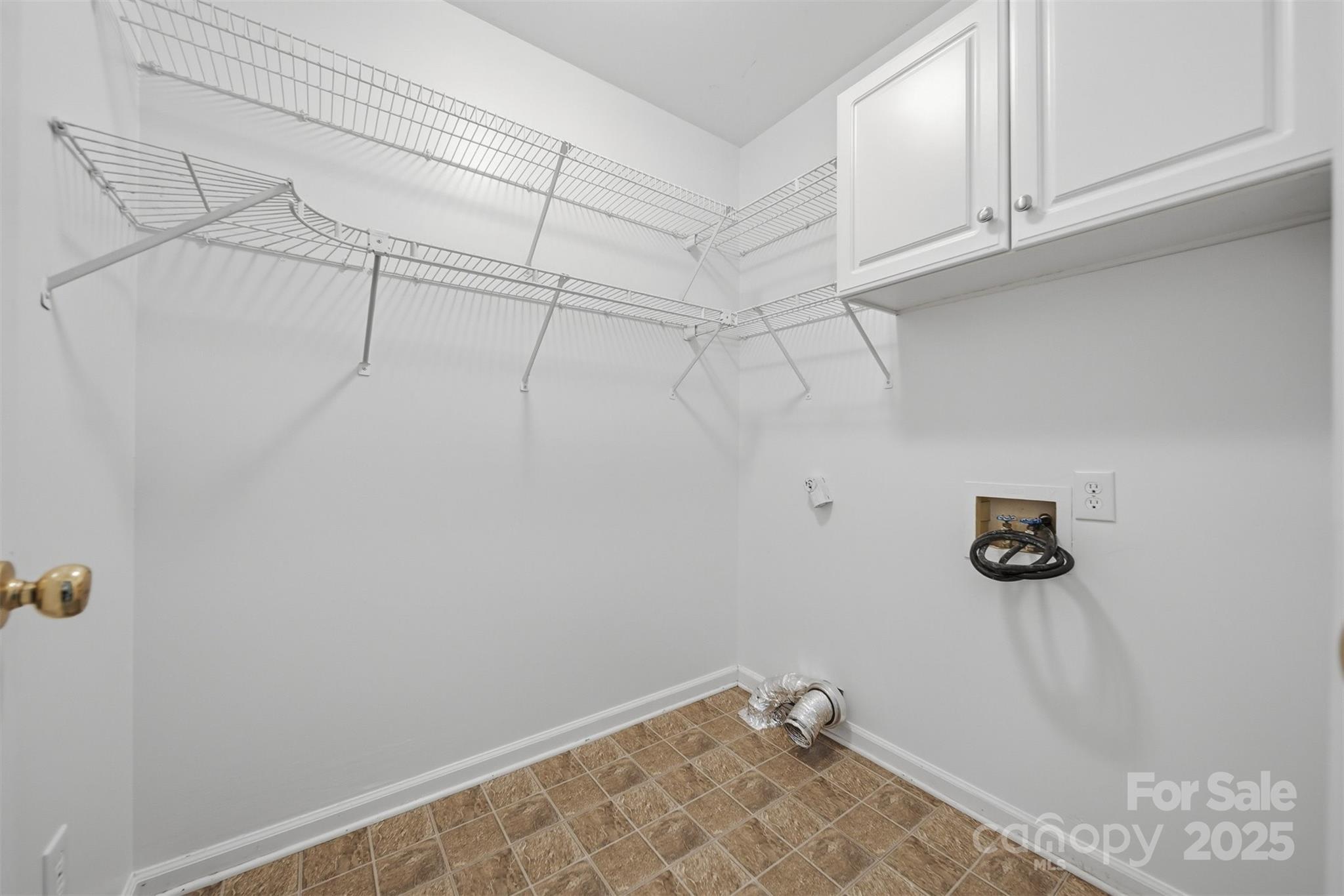 656 Wood Hollow Road