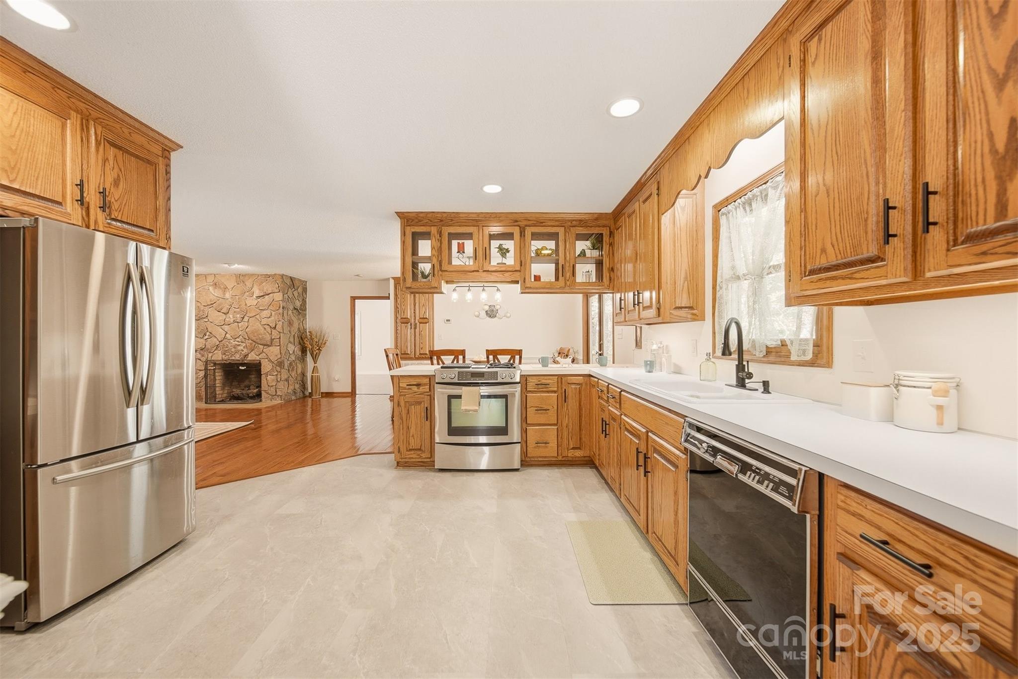 2048 Double Oak Drive