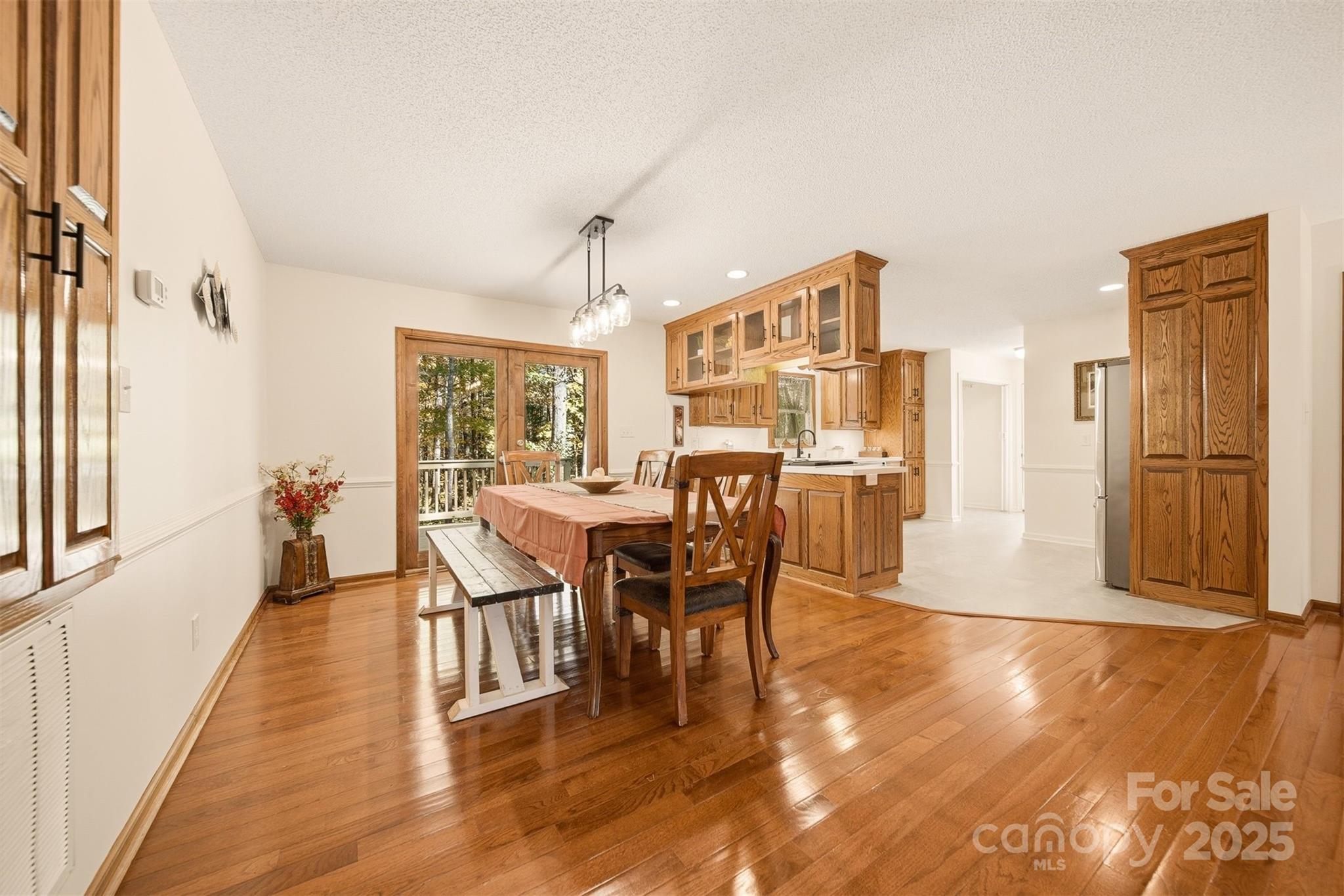 2048 Double Oak Drive