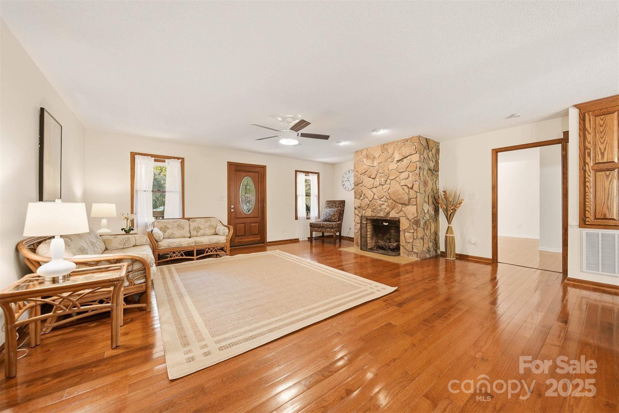 2048 Double Oak Drive