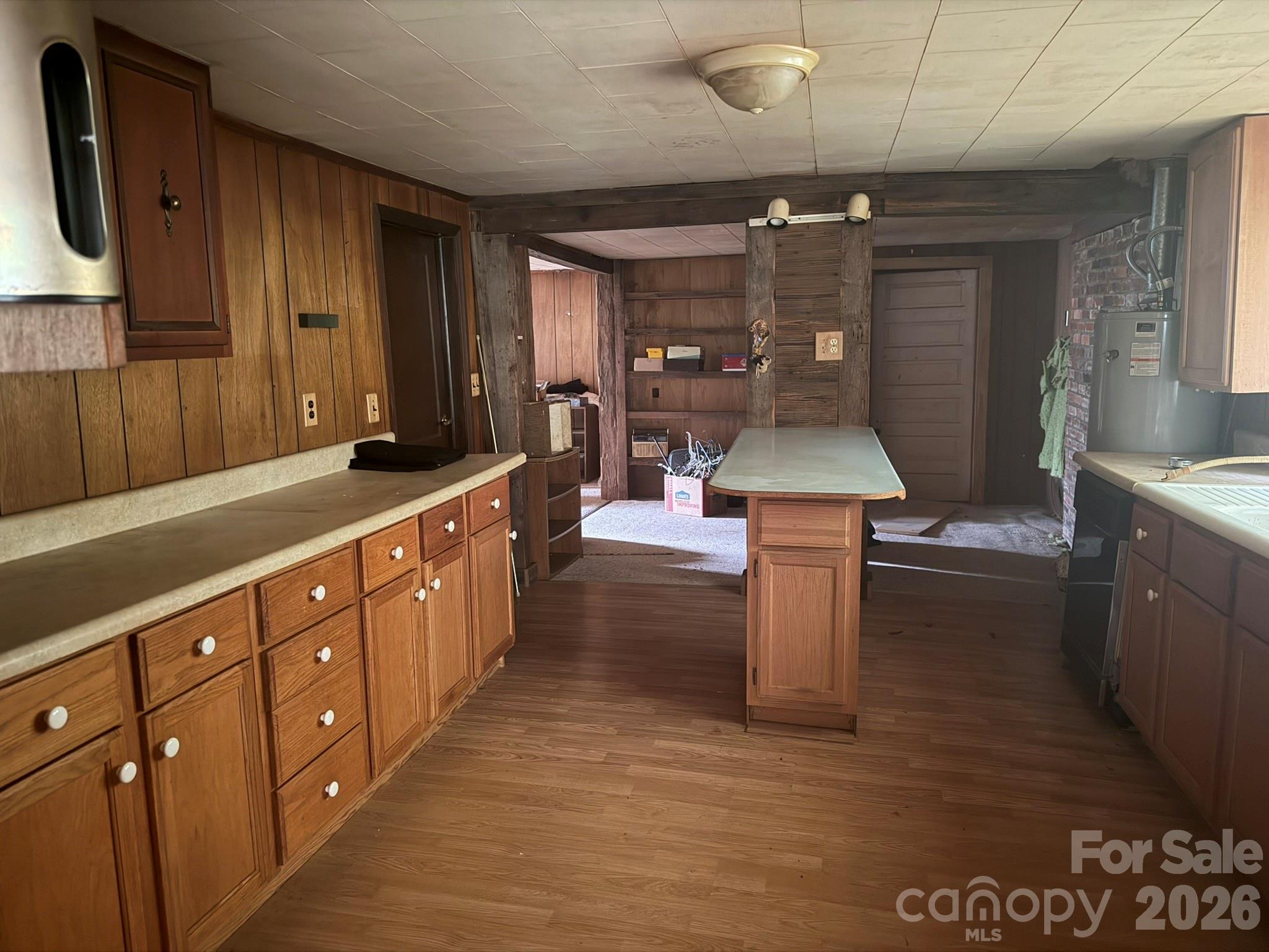3102 Cove Road