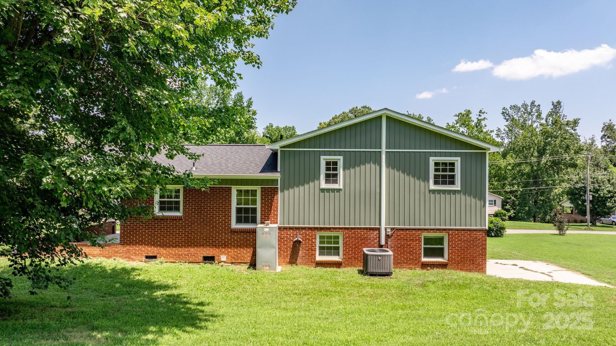 204 Shannonbrook Drive