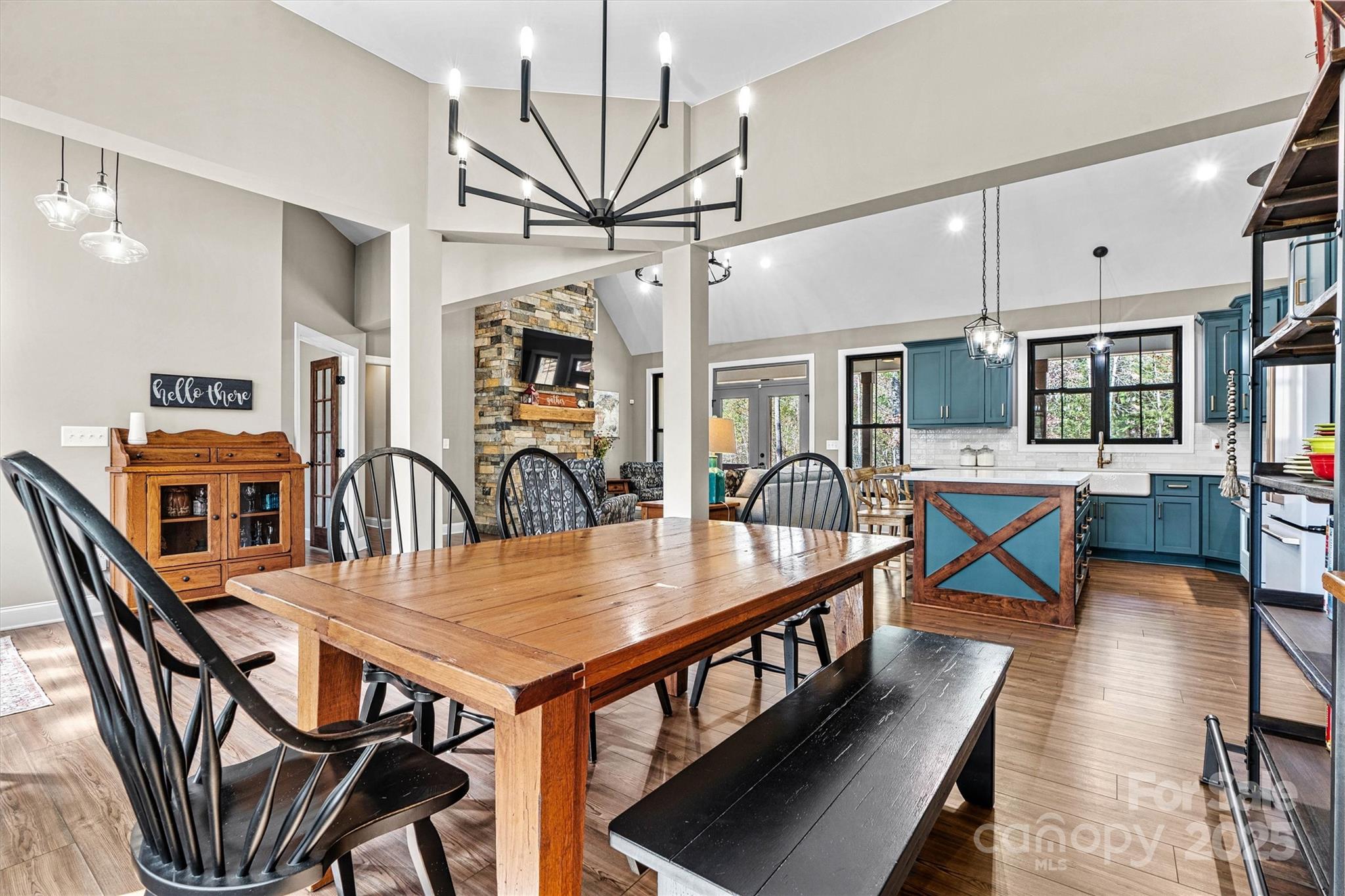1394 Scenic Lane