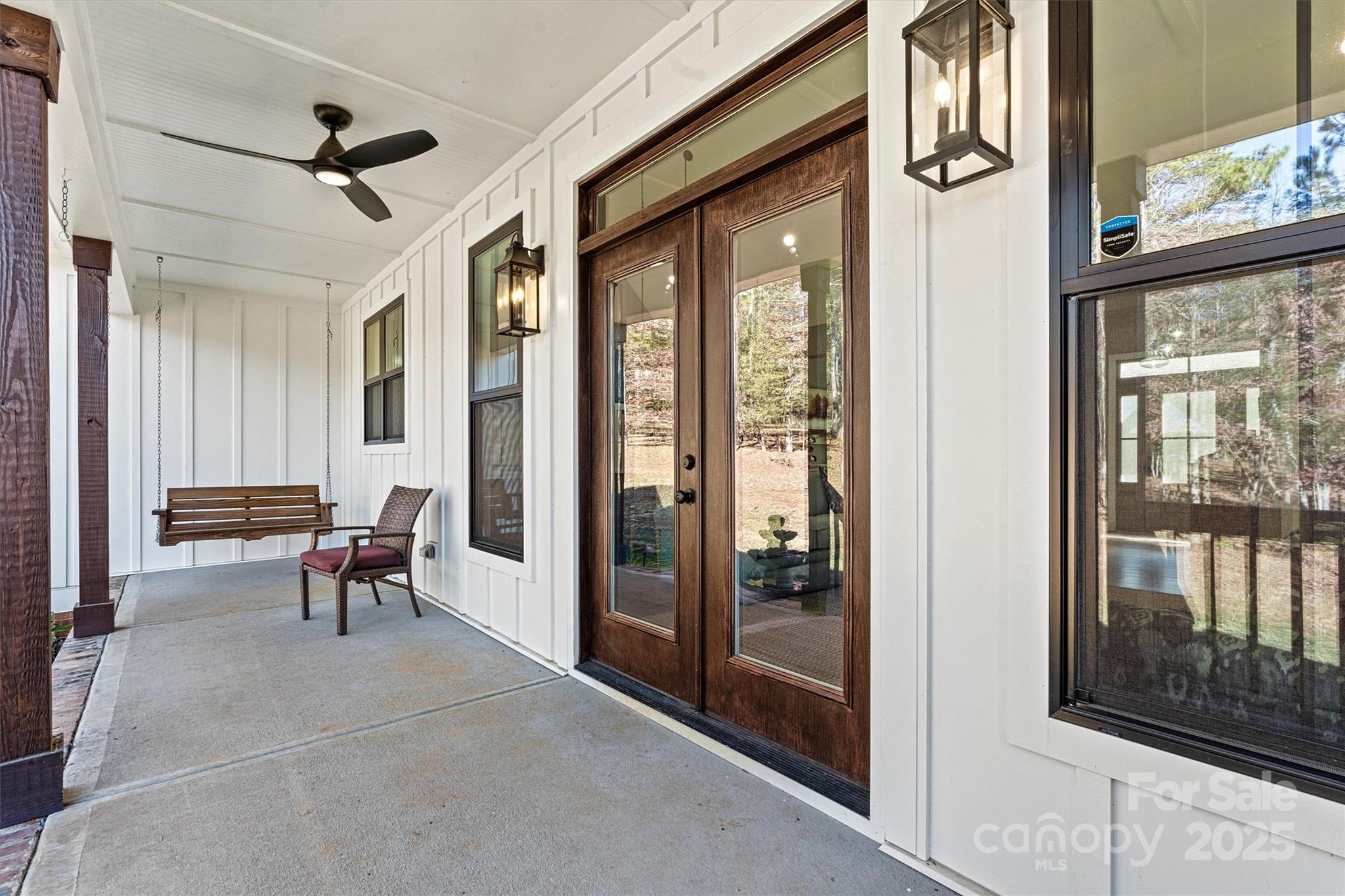 1394 Scenic Lane
