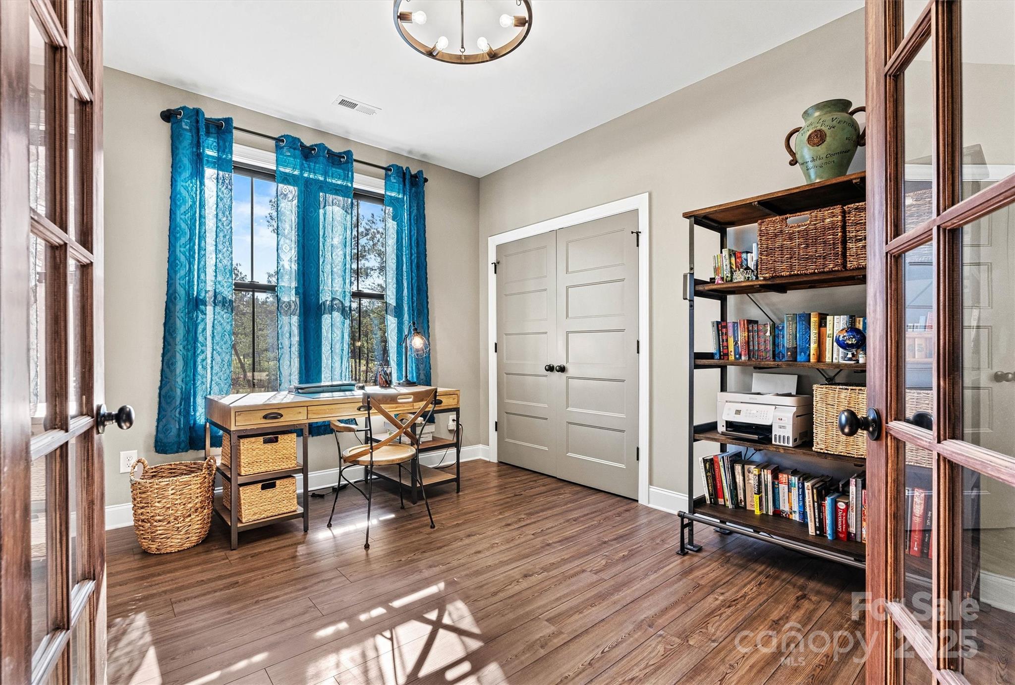 1394 Scenic Lane