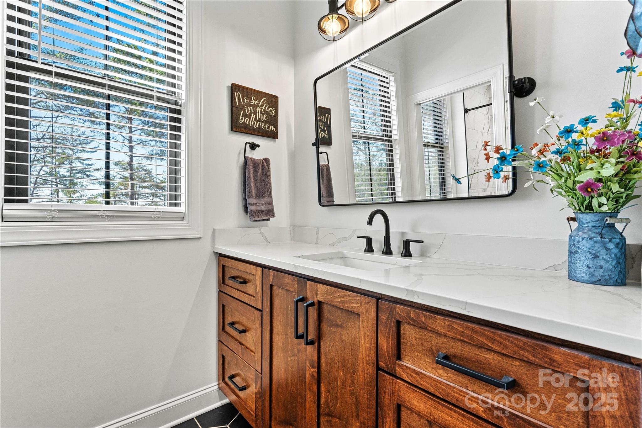 1394 Scenic Lane