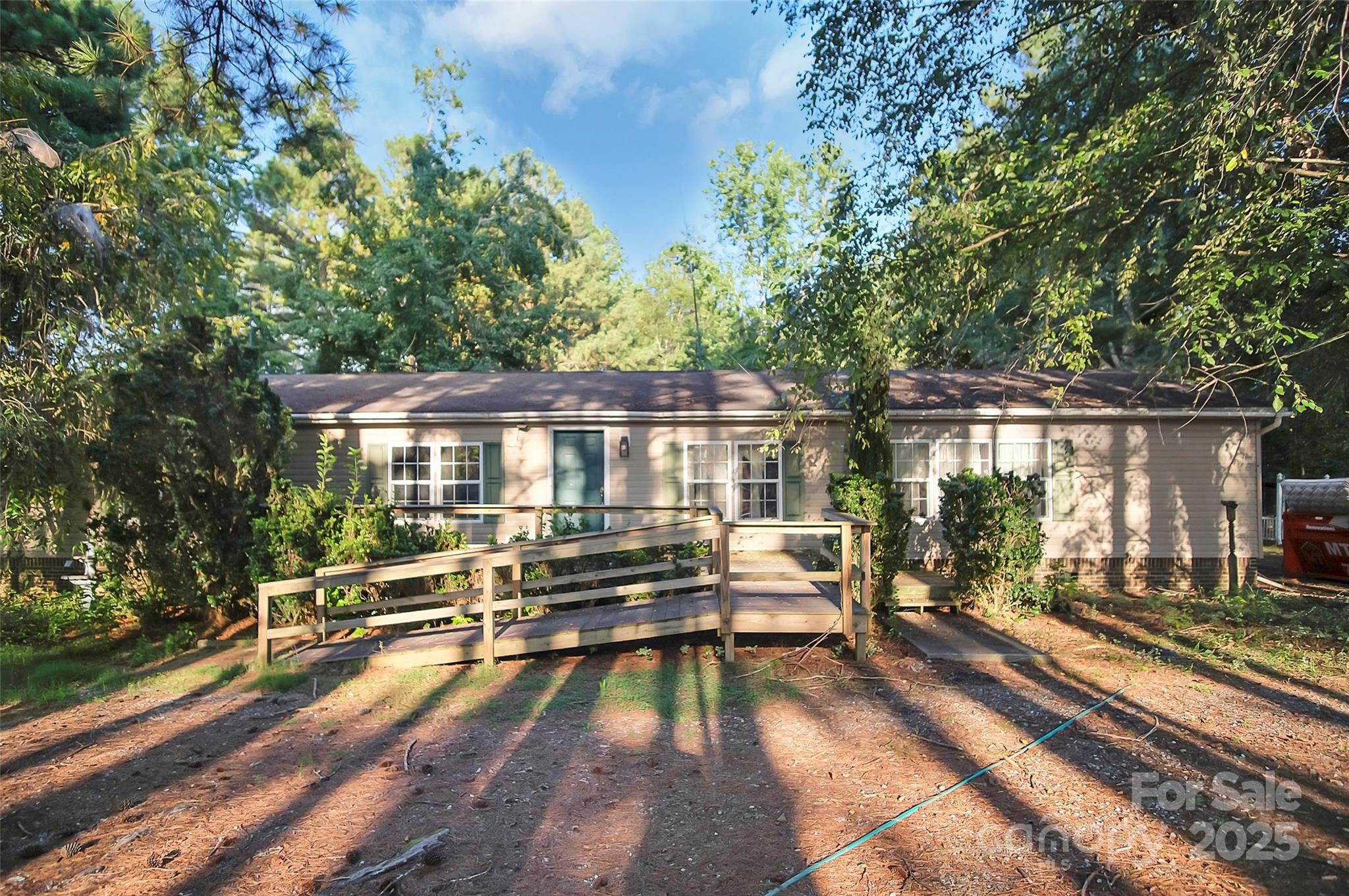 122 Cicero Lane