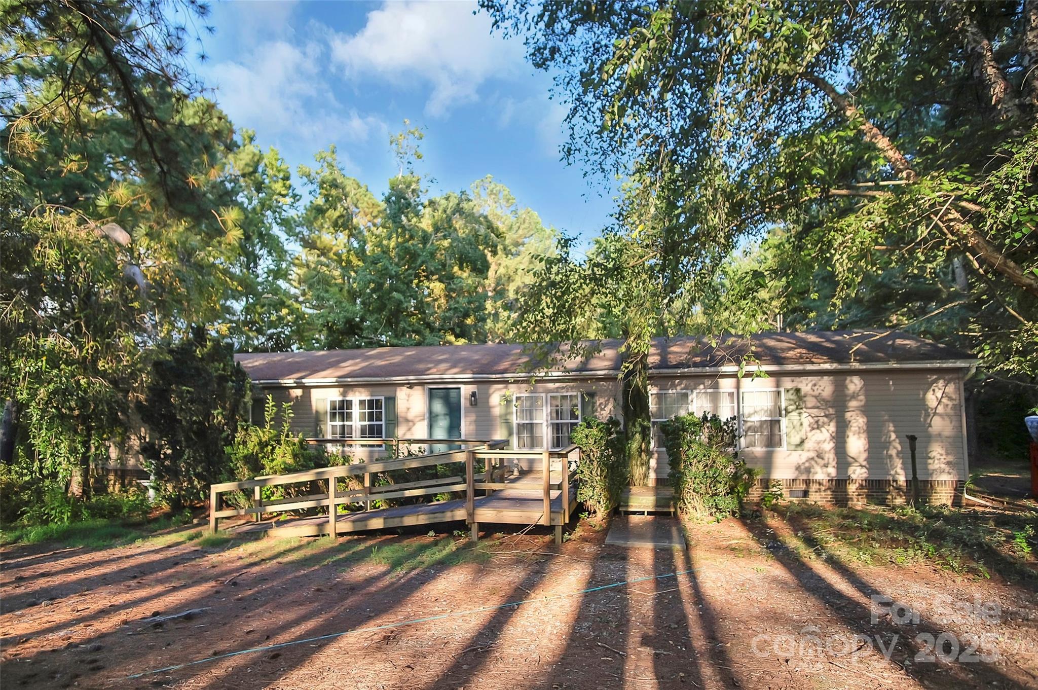 122 Cicero Lane
