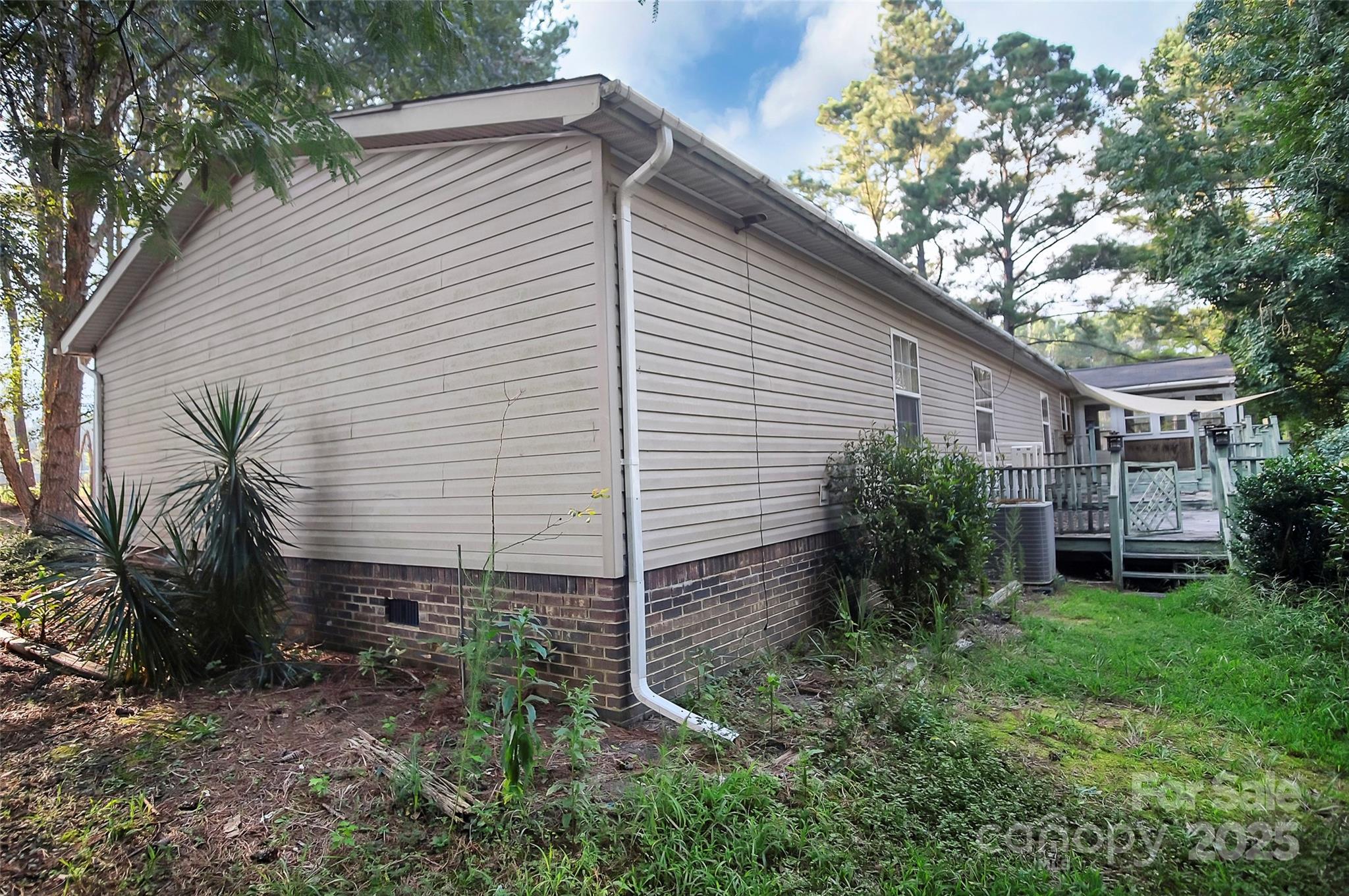 122 Cicero Lane