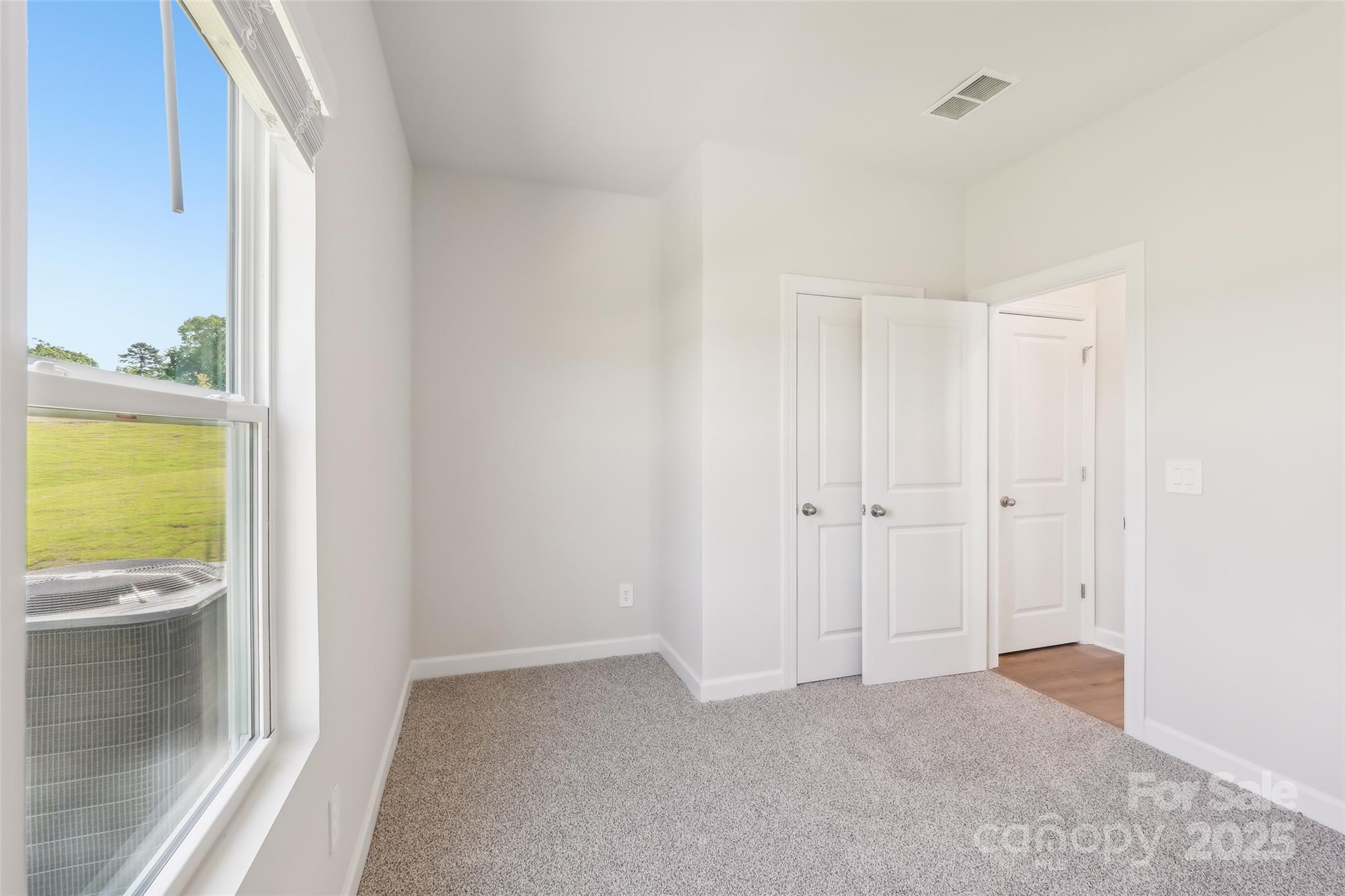 1305 30TH Street Lane NE