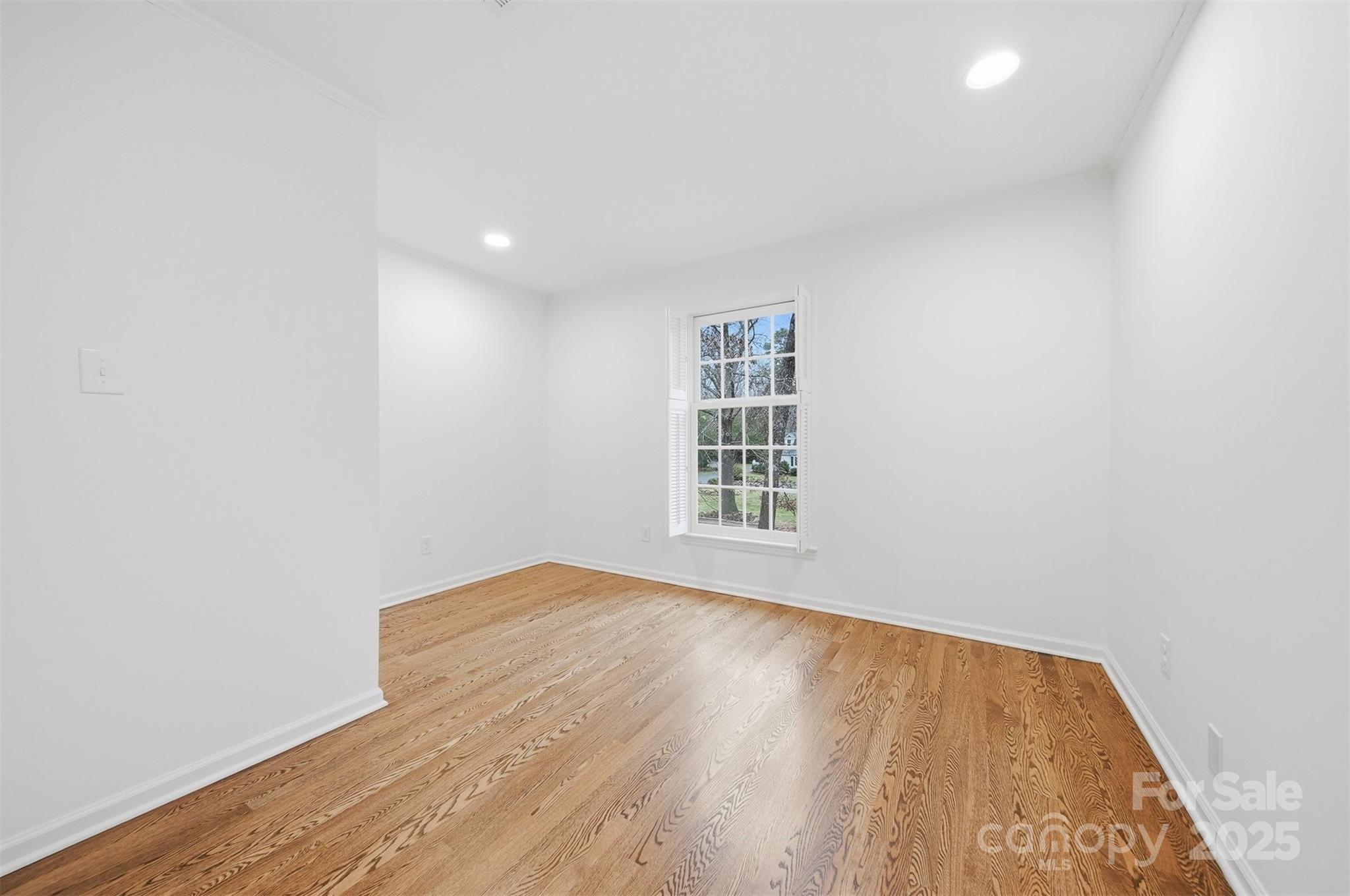 936 18th Avenue Drive NW