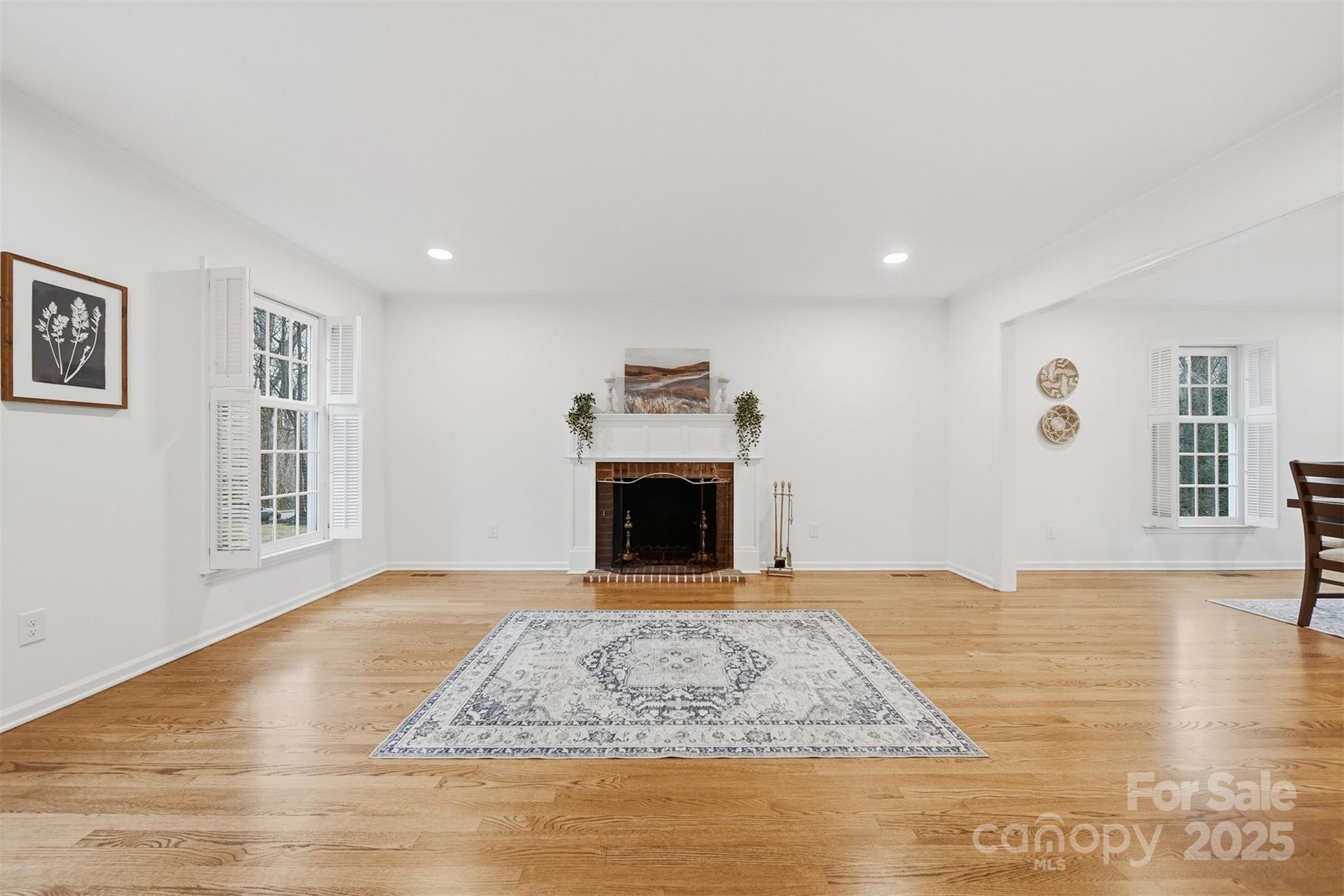 936 18th Avenue Drive NW