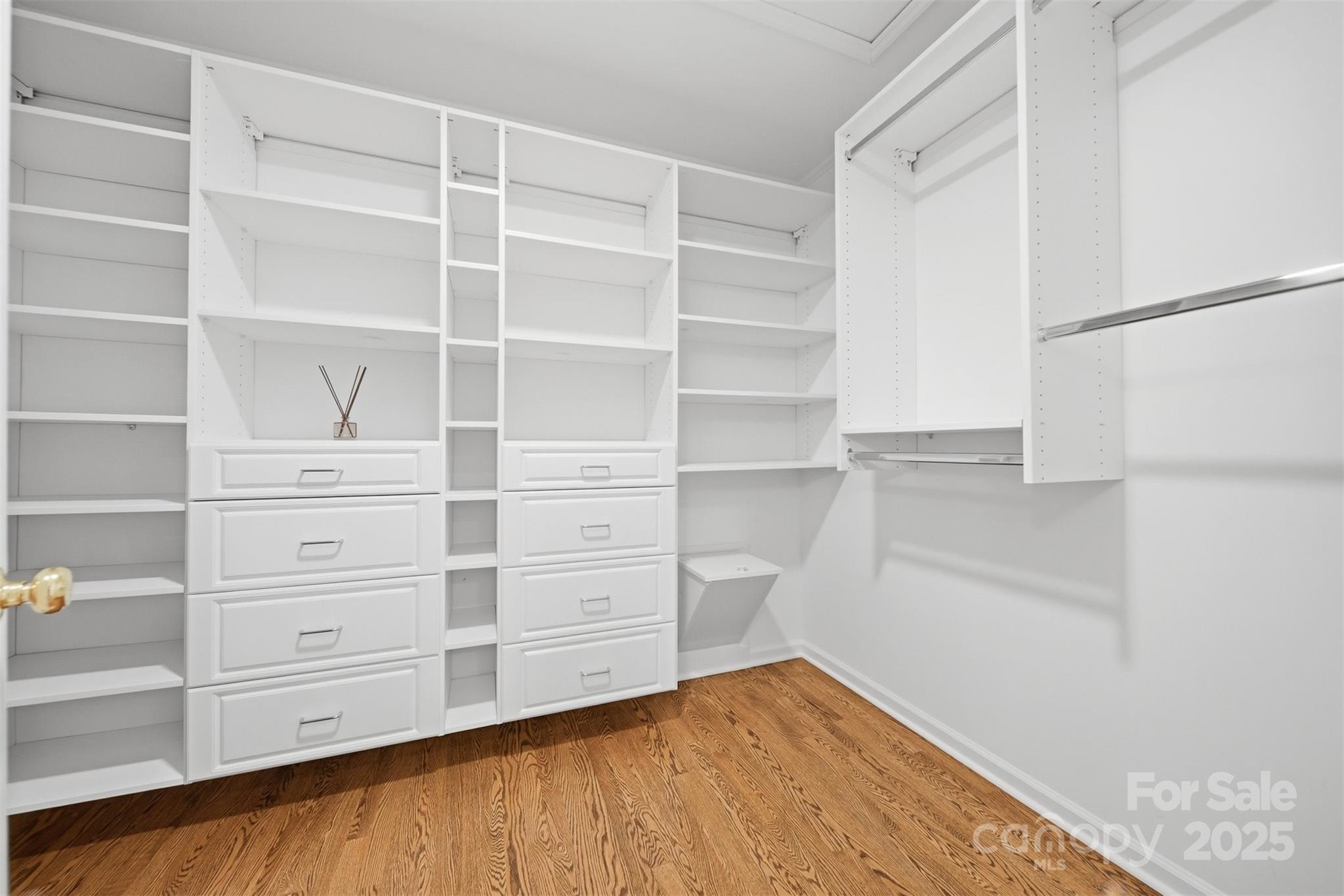 936 18th Avenue Drive NW