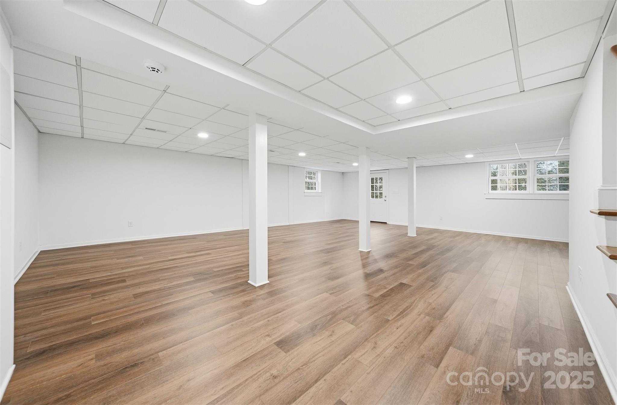 936 18th Avenue Drive NW