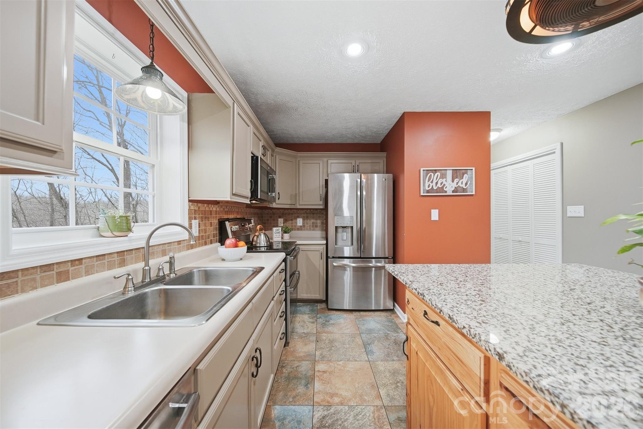 85 Sarahs Spring Road