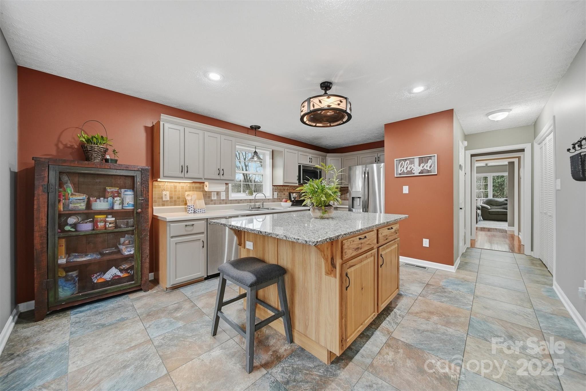 85 Sarahs Spring Road