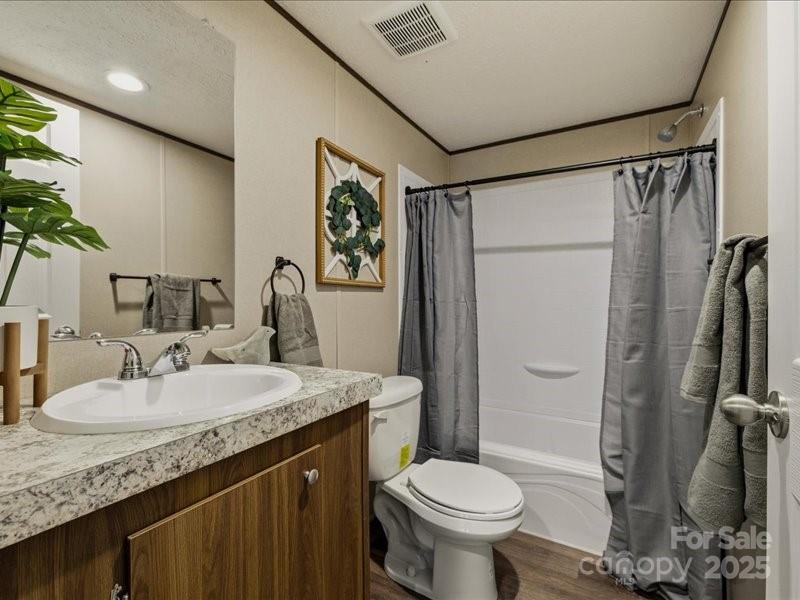 3160 Mariposa Lane