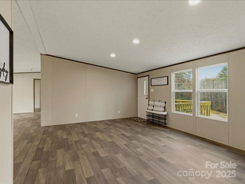 3160 Mariposa Lane