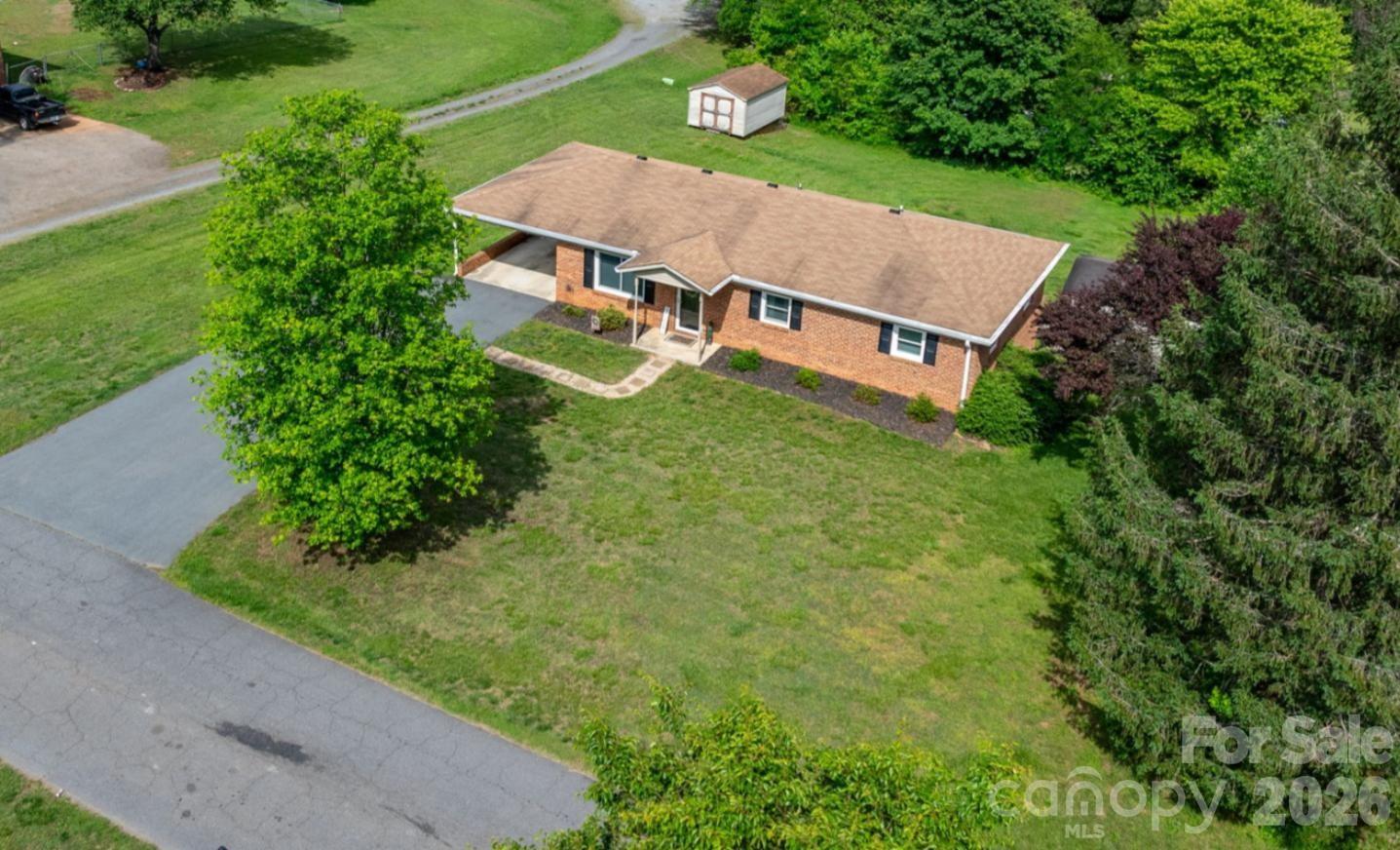 2609 Raintree Street