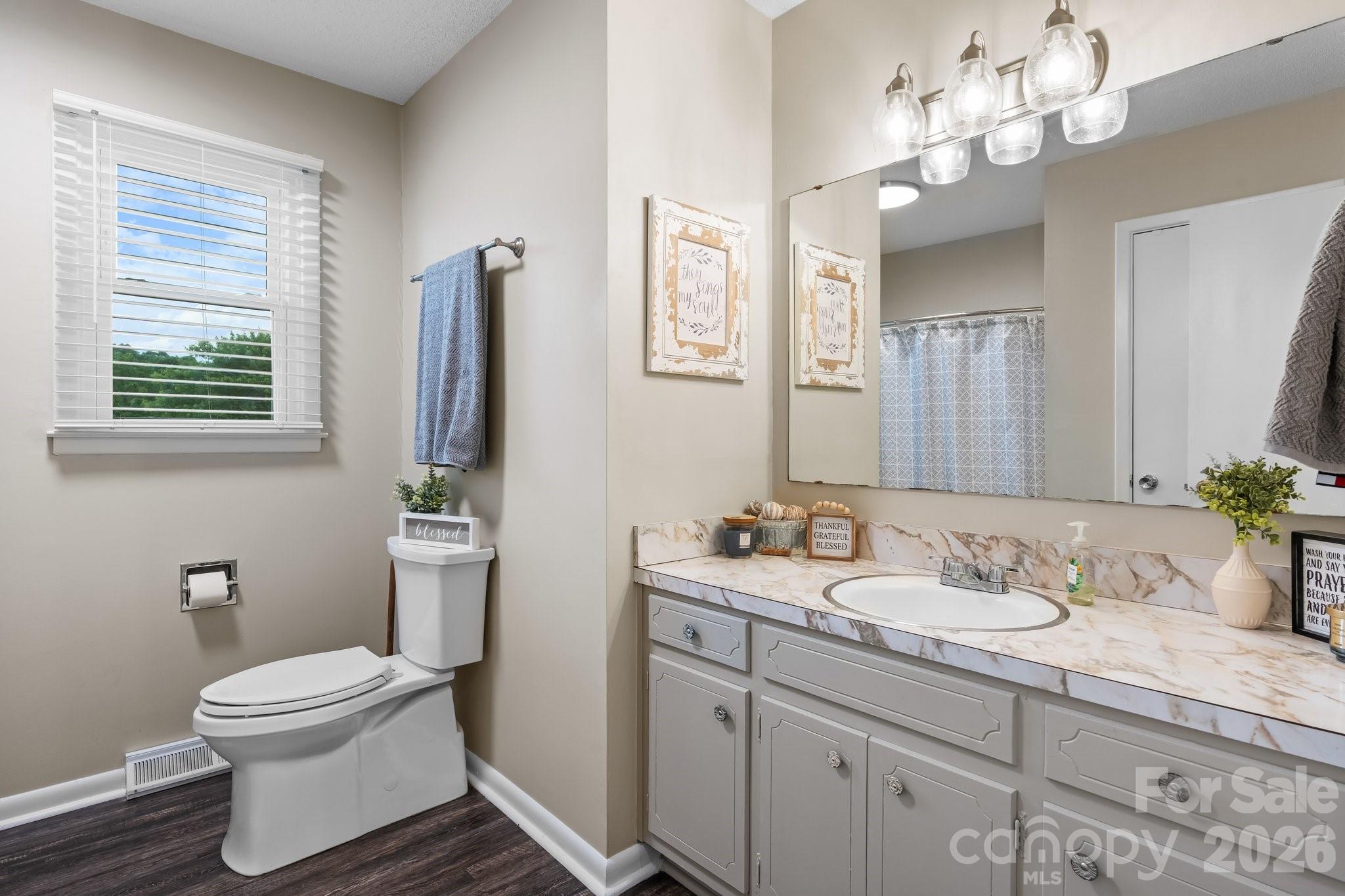 2609 Raintree Street