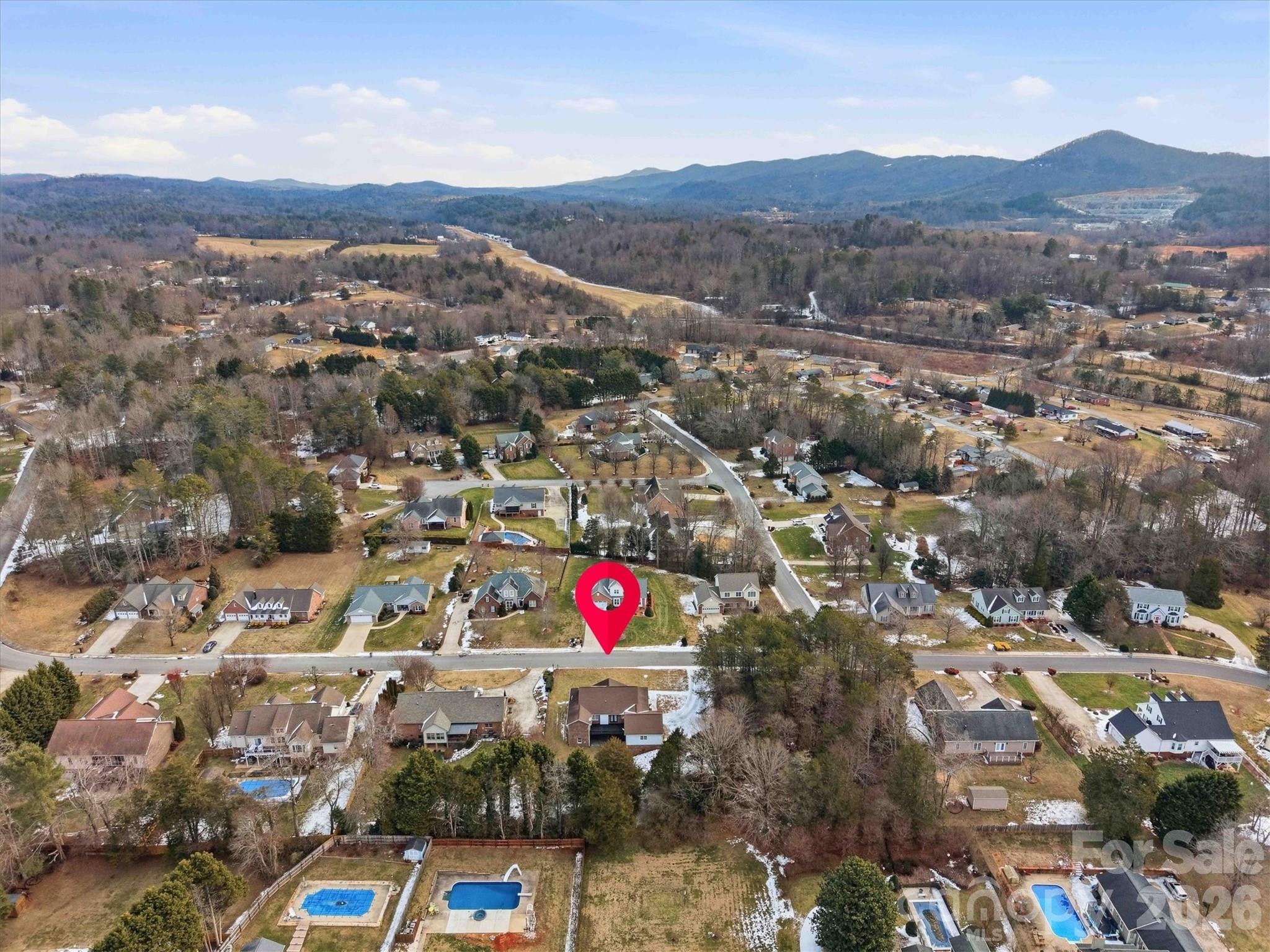 915 Barrington Drive NE