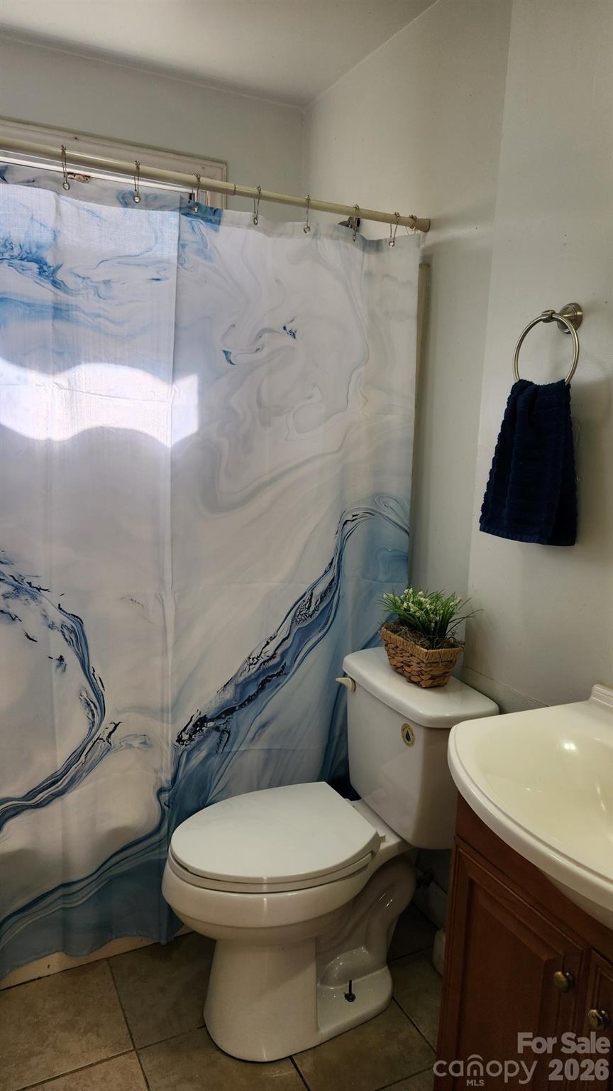 508 Arlington Circle NW