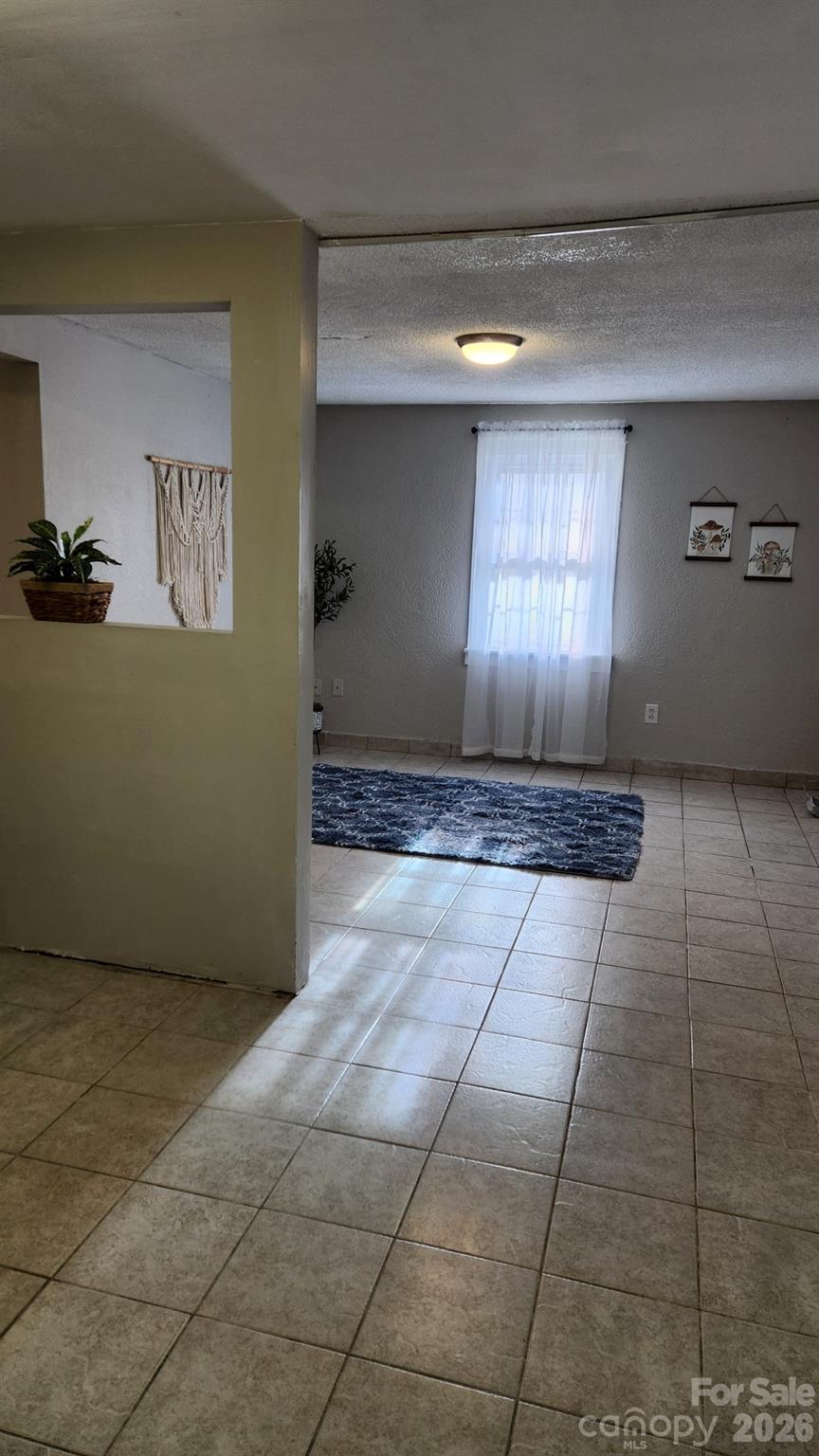 508 Arlington Circle NW