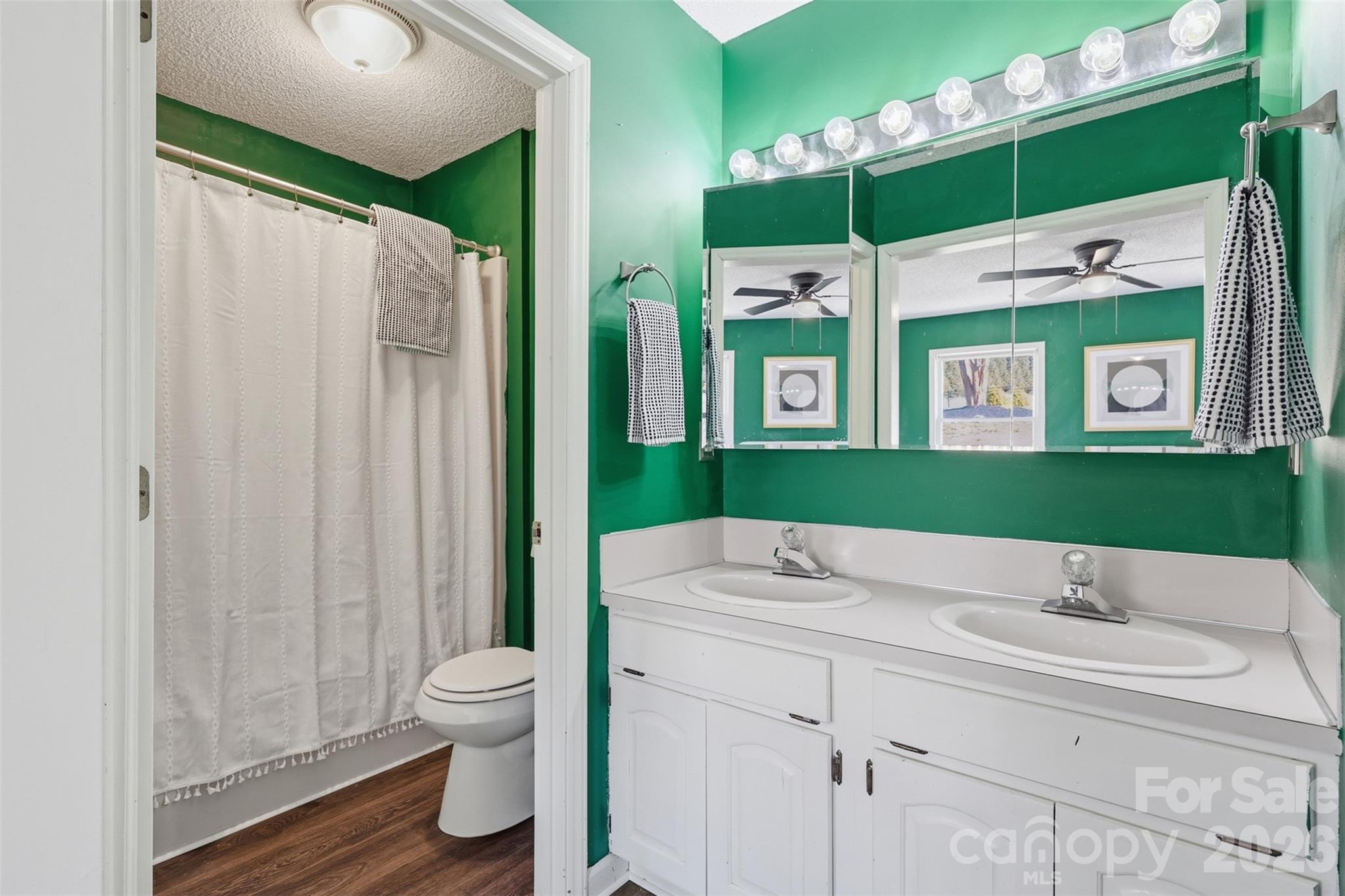 5969 Gold Creek Estate Drive