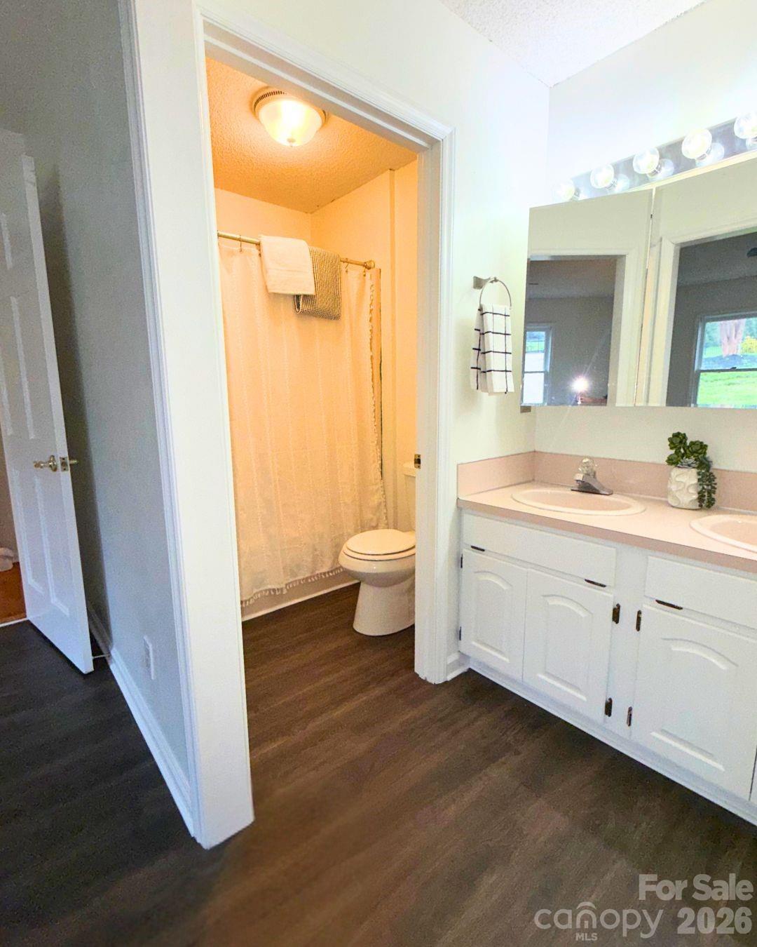 5969 Gold Creek Estate Drive