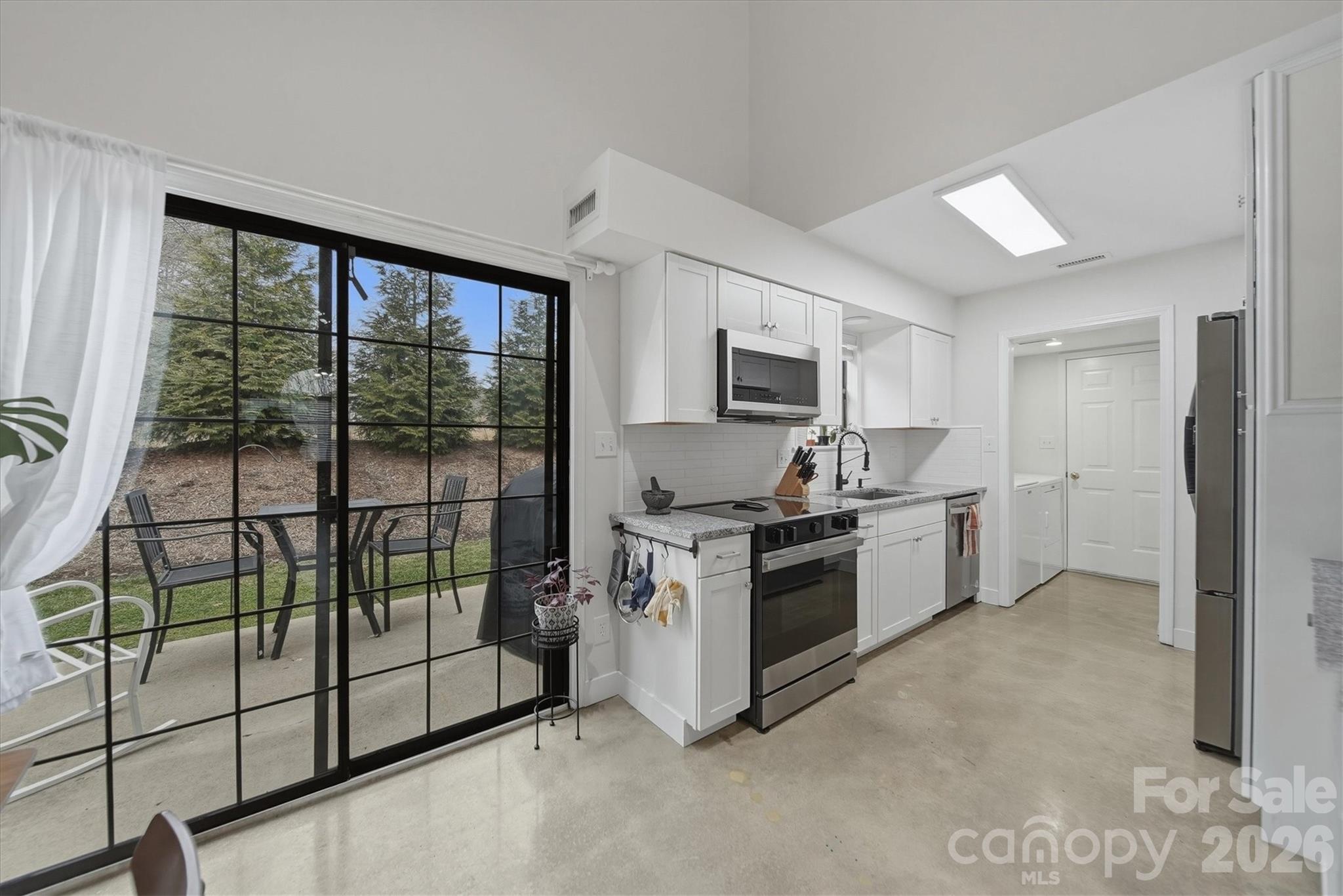 1658 20th Avenue Court NE