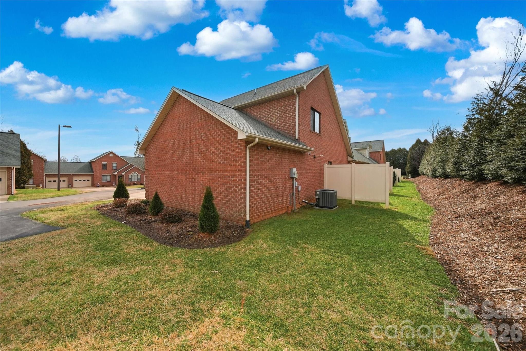 1658 20th Avenue Court NE