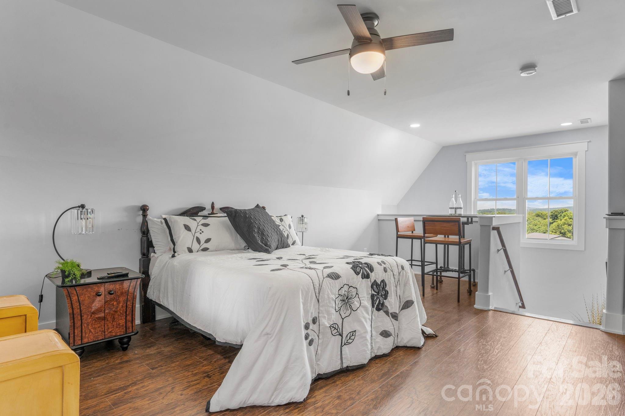 5780 W Hwy 10 Highway