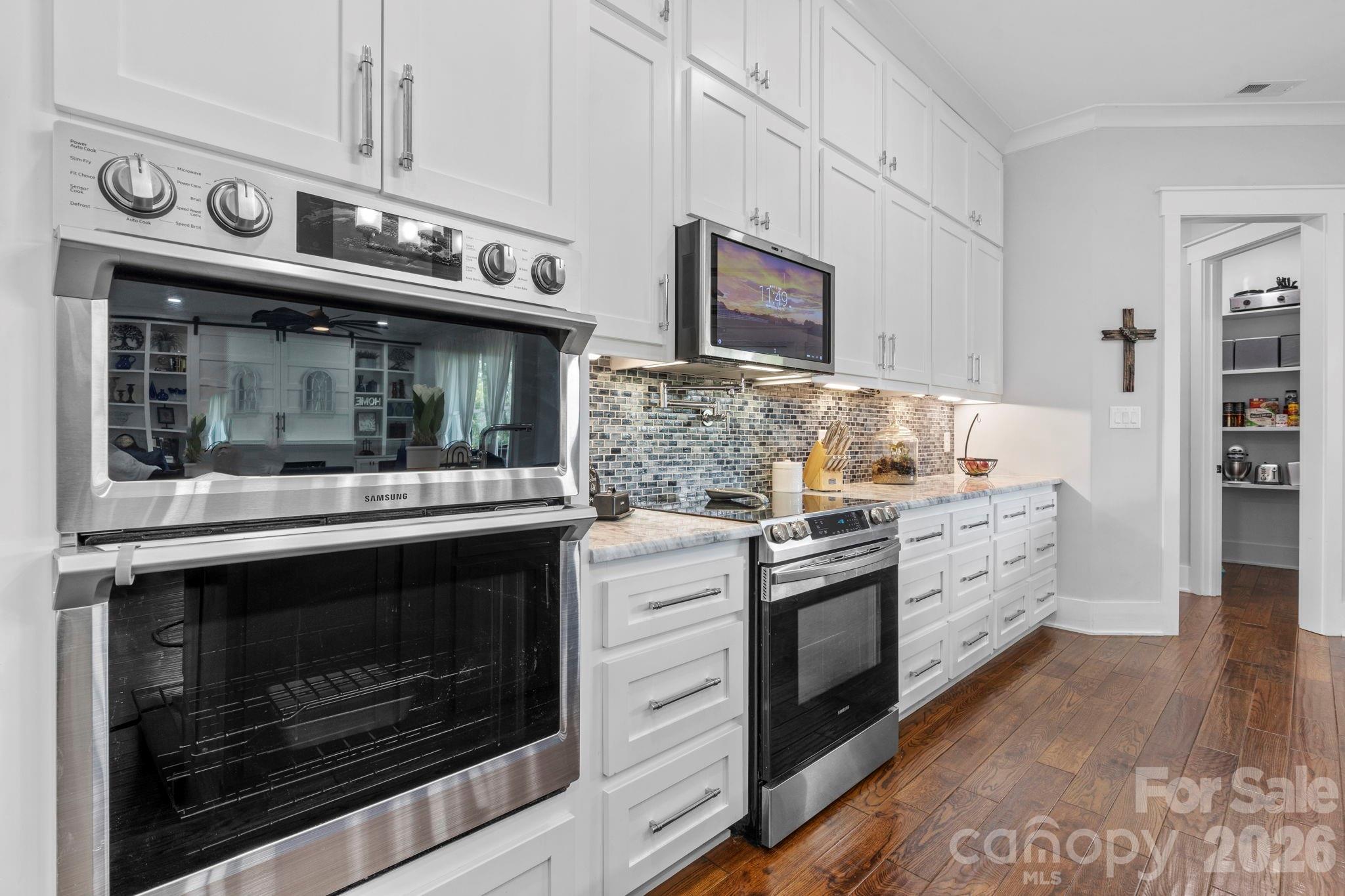 5780 W Hwy 10 Highway