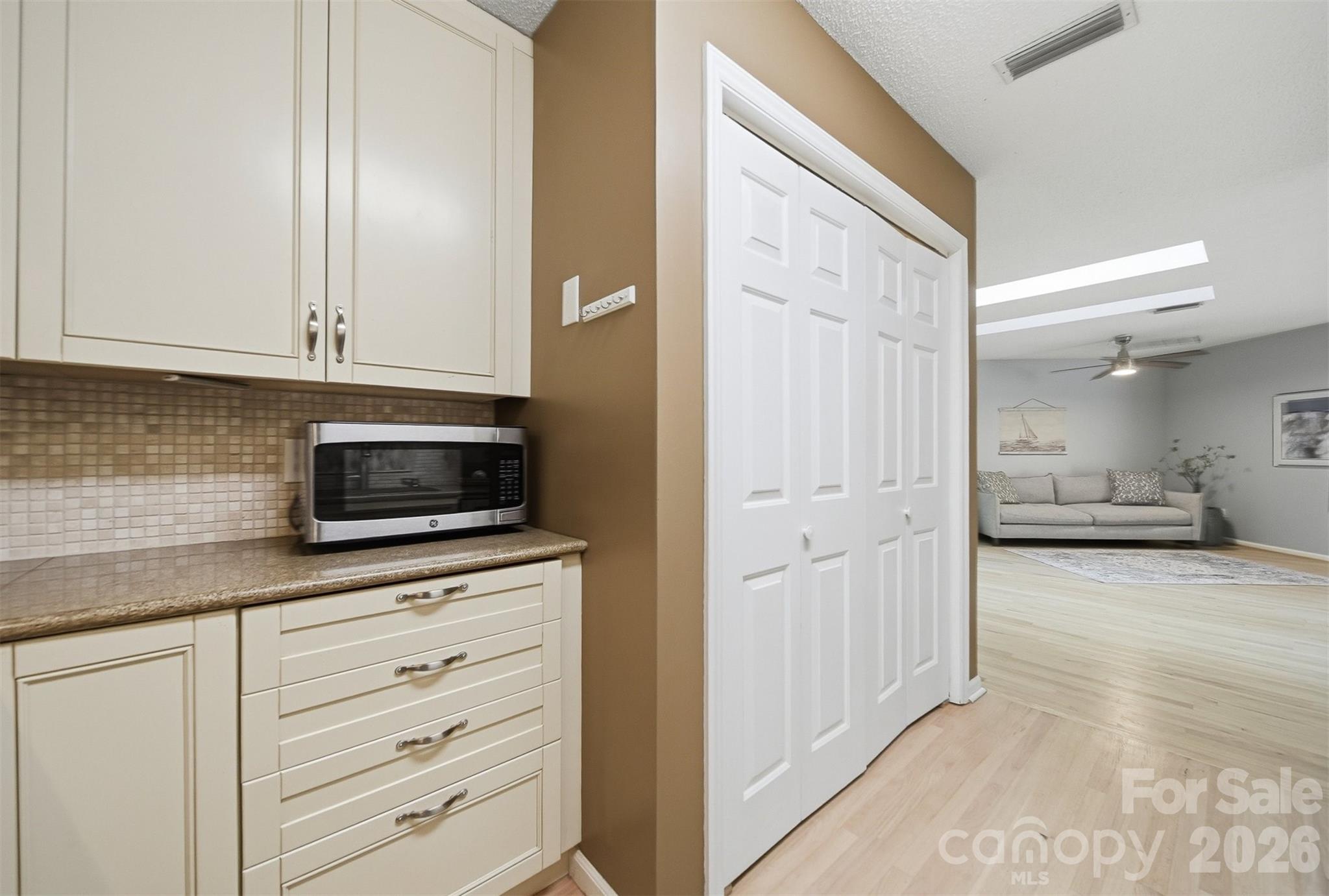 2200 6th Street NW Unit: 3A