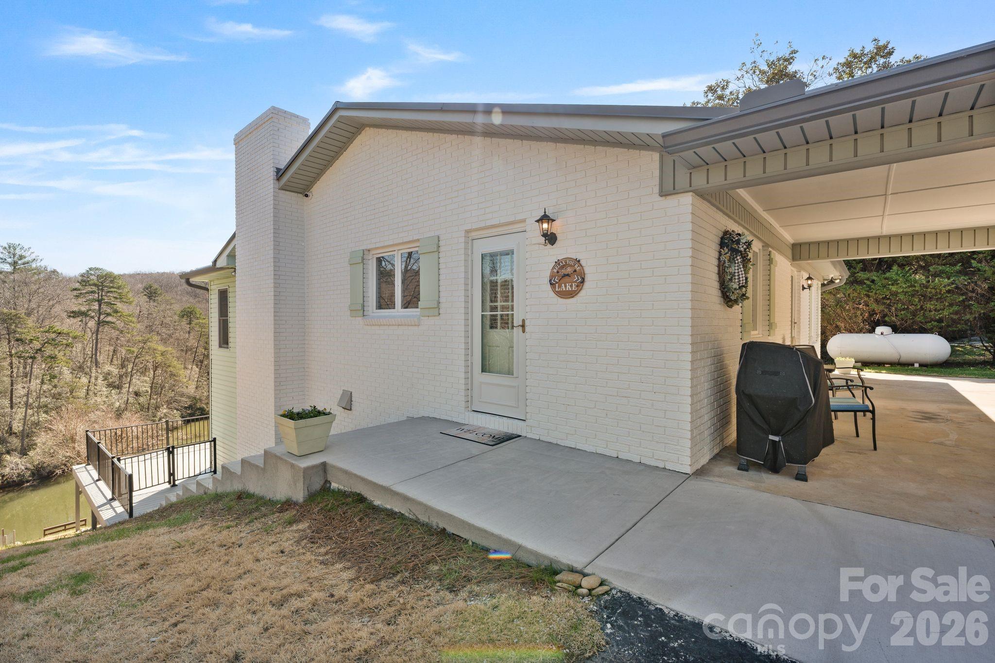 6234 Ruffin Lane