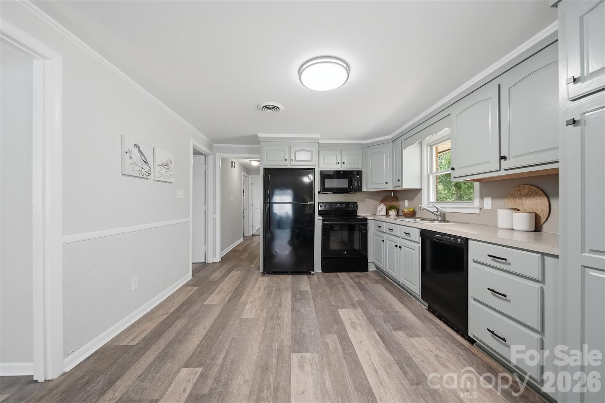 3244 25th Street Court NE