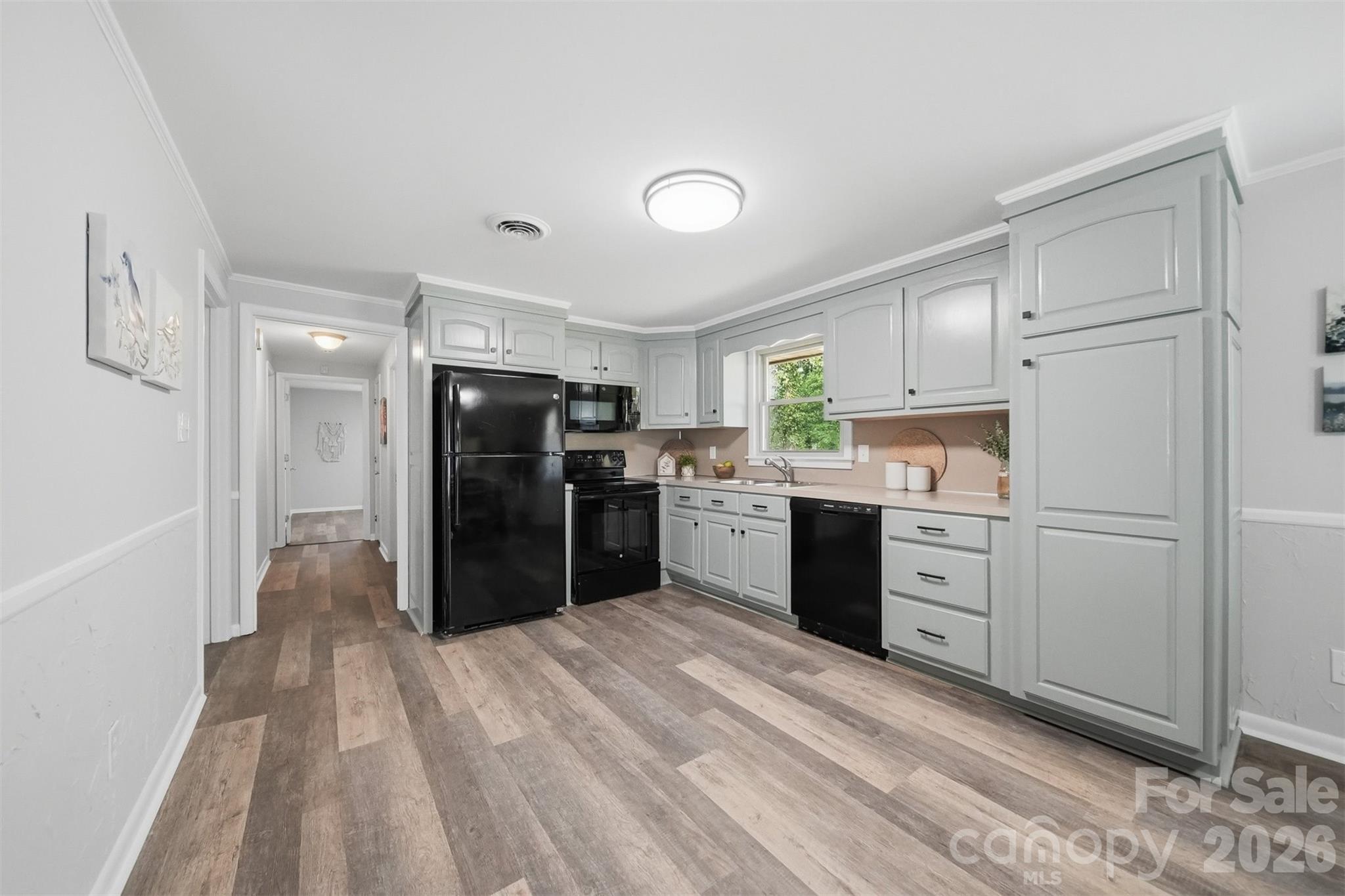 3244 25th Street Court NE