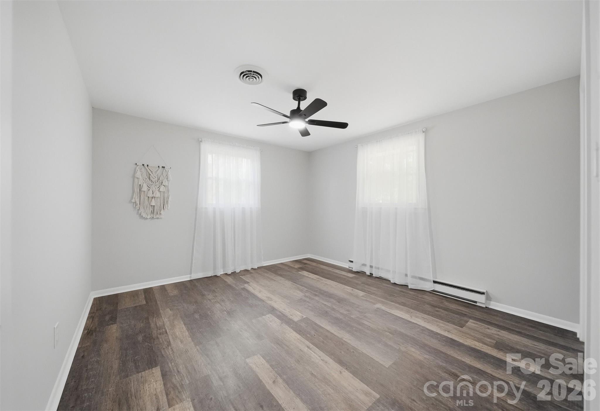 3244 25th Street Court NE