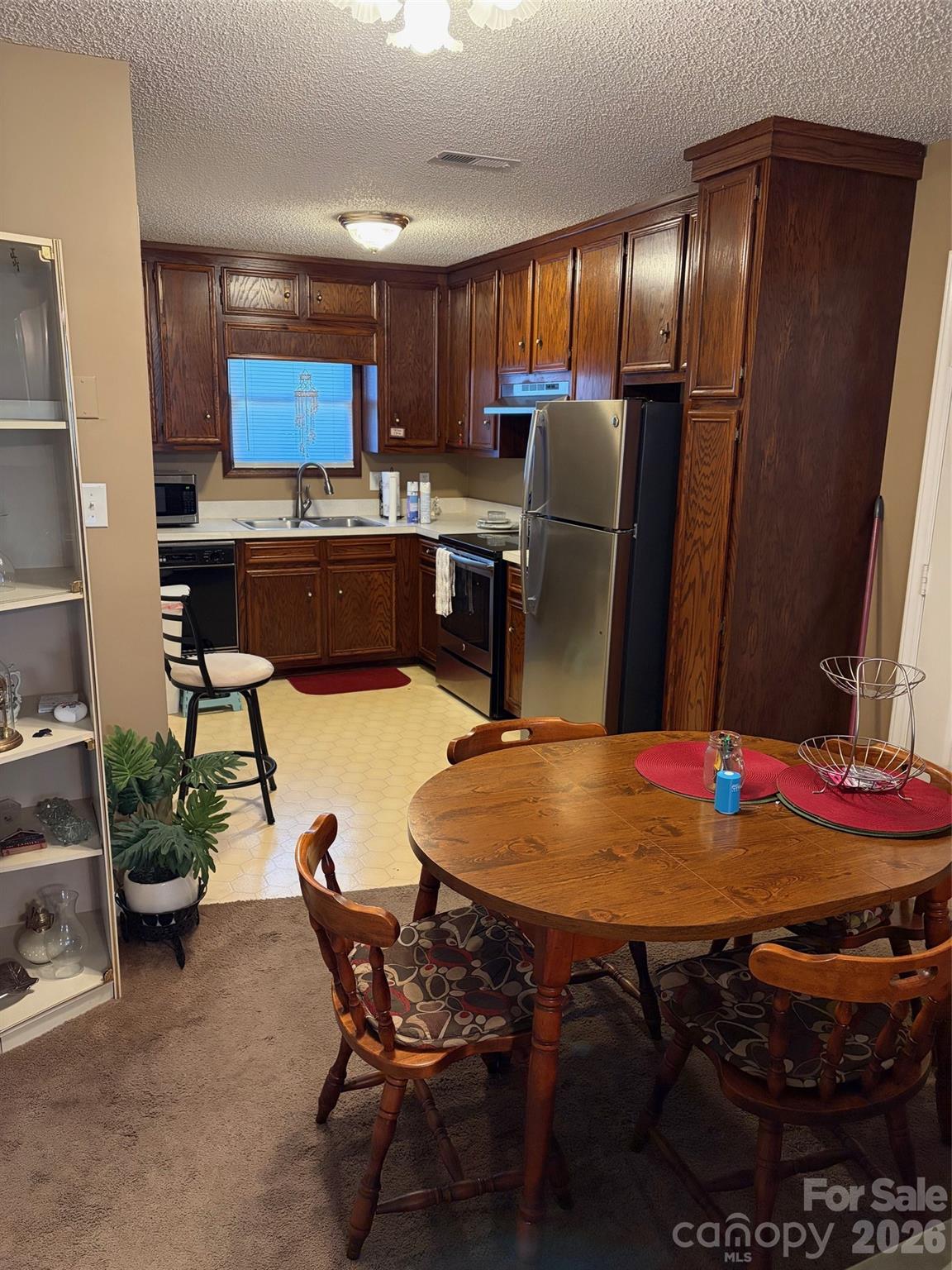 605 8th Avenue SW Unit: D5