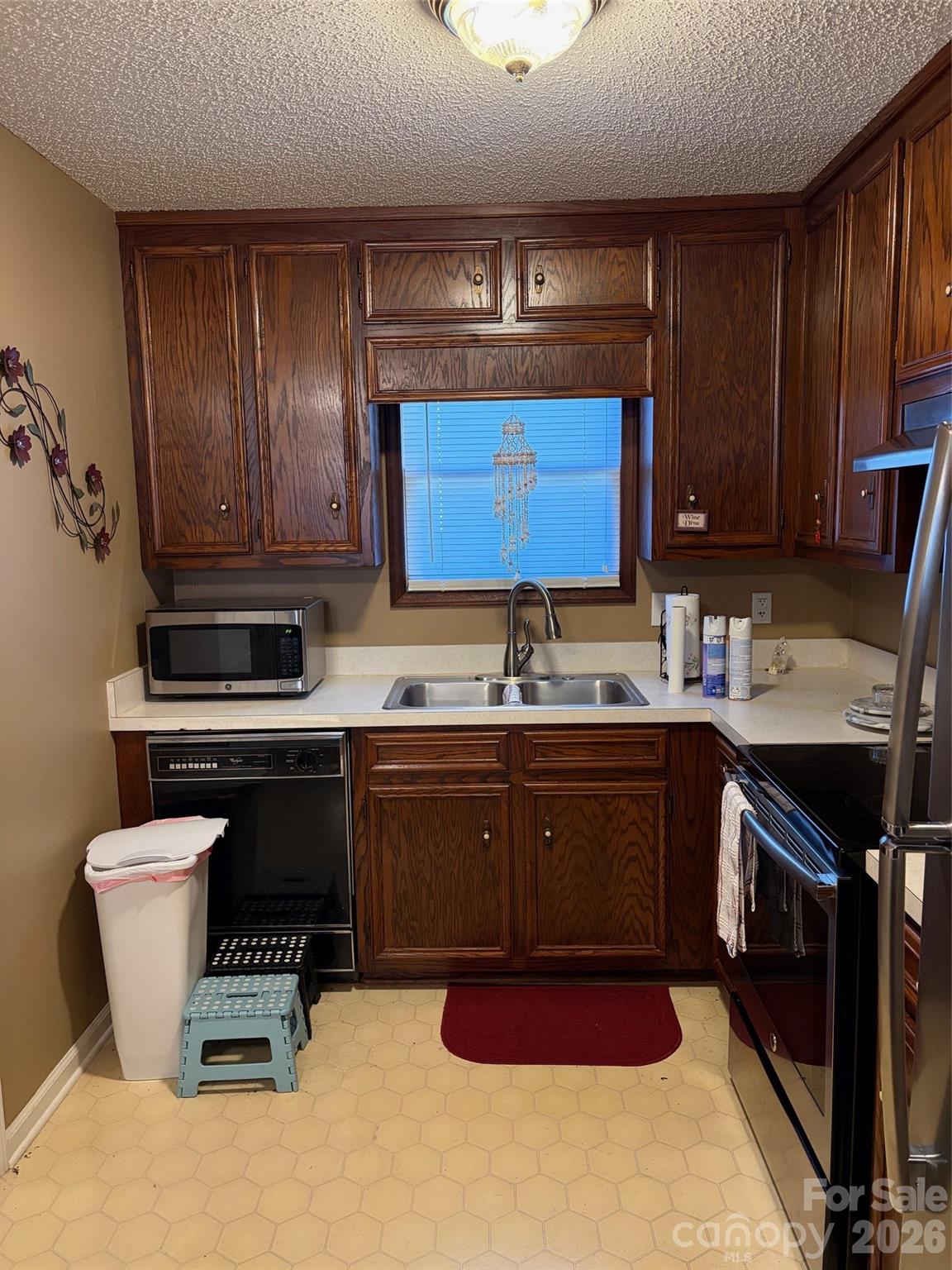 605 8th Avenue SW Unit: D5