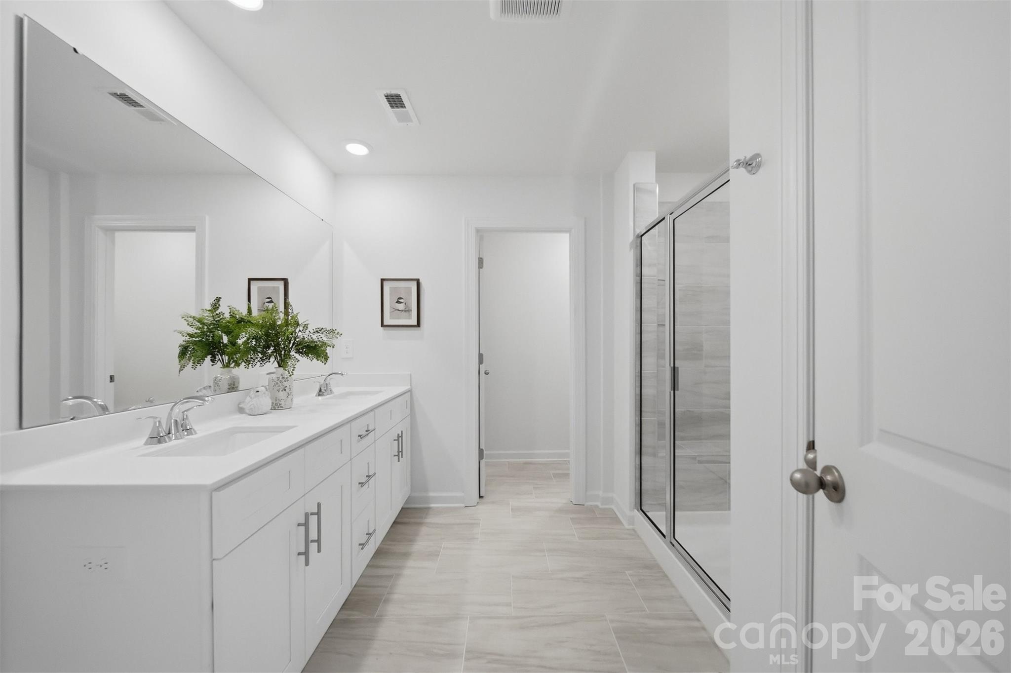 2076 Sunflower Circle