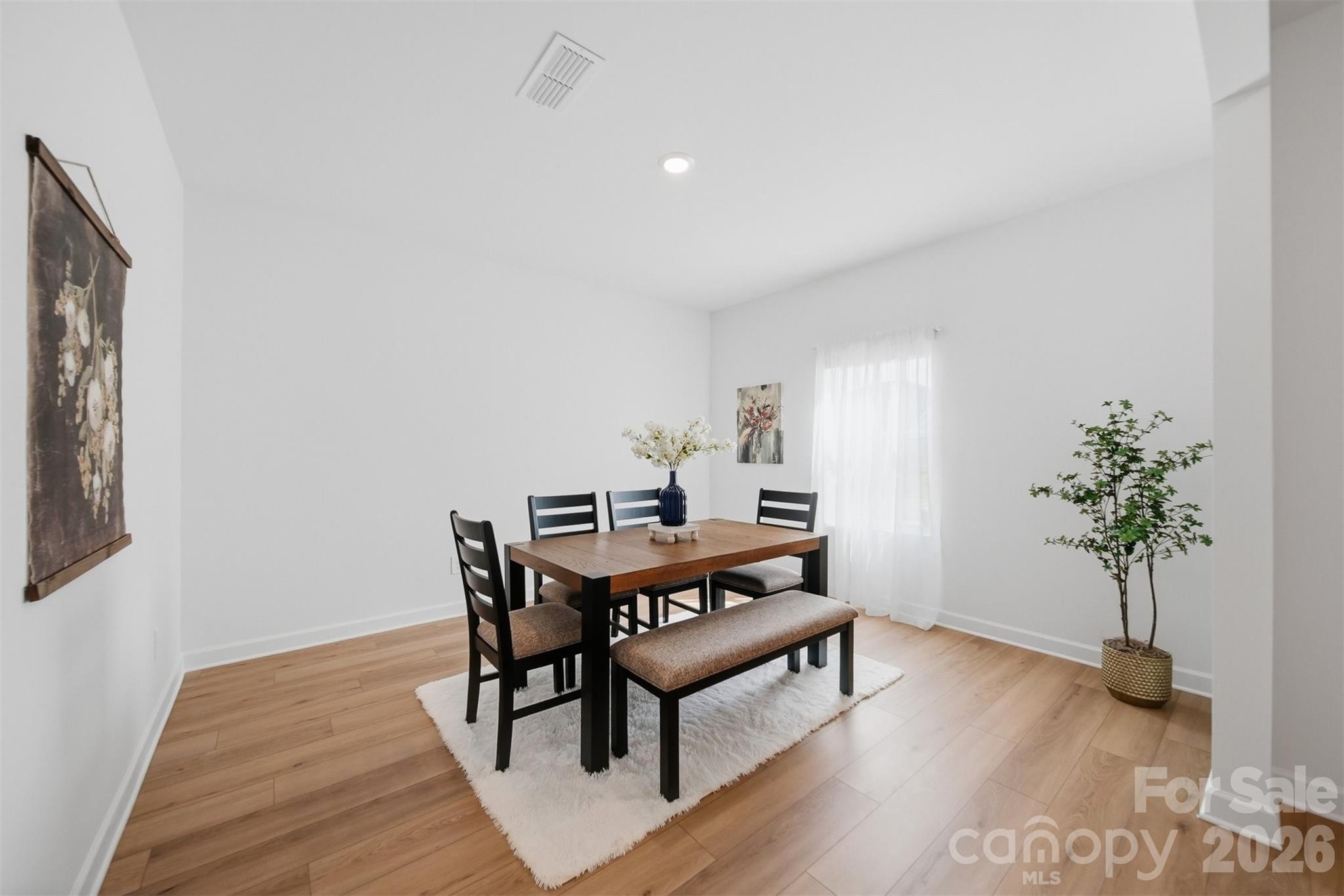 2076 Sunflower Circle